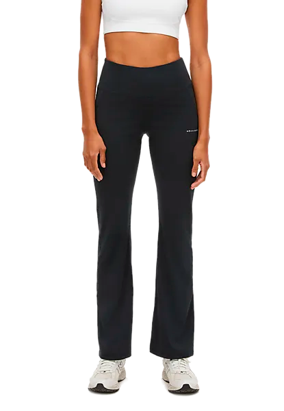 378164101101 RÖHNISCH W Flattering High Waist Pants 378164101101 RÖHNISCH W Flattering High Waist Pants Model01 Detail