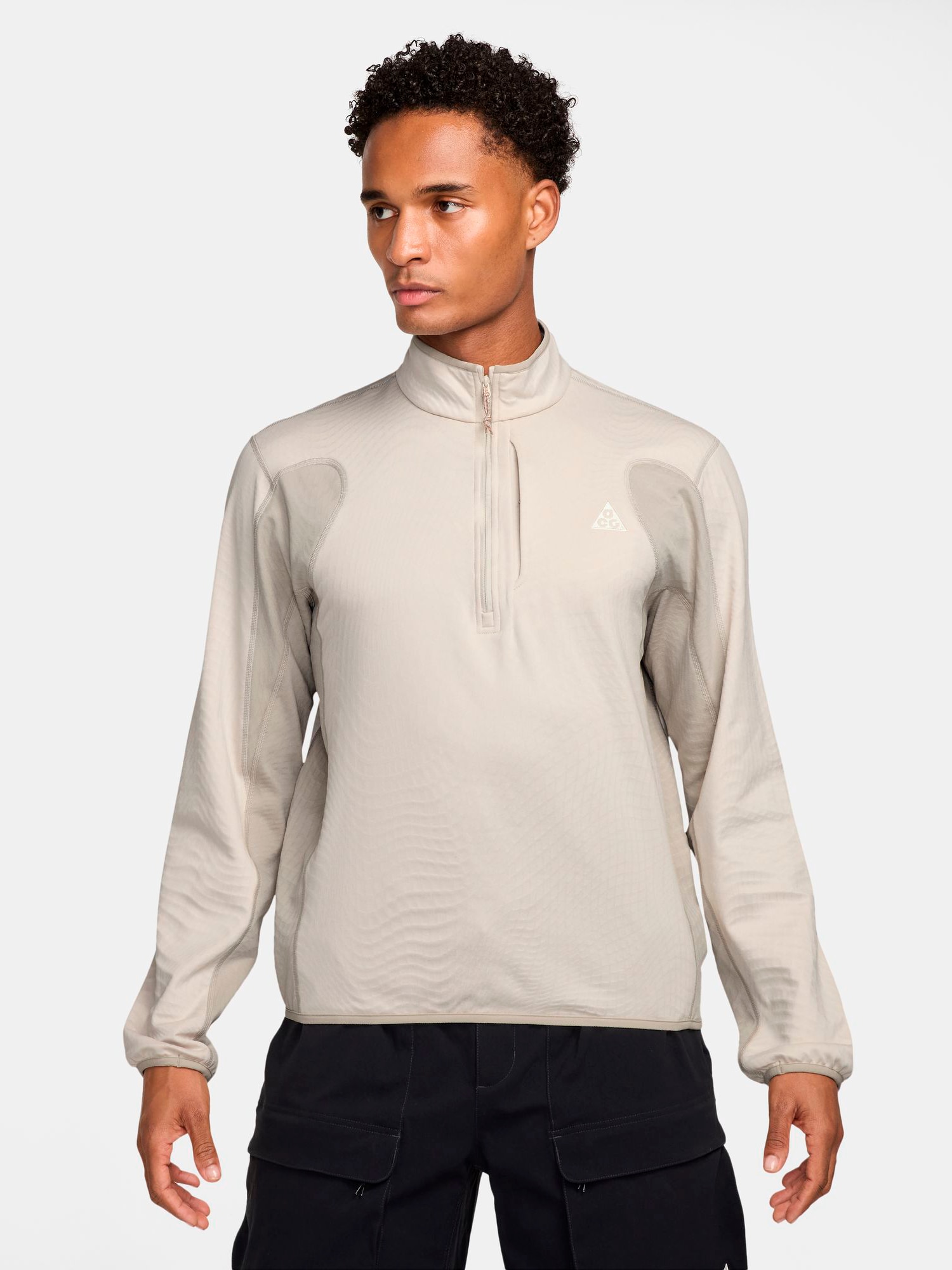 
NIKE ACG, 
M ACG WOLF GRID, 
Detail 1
