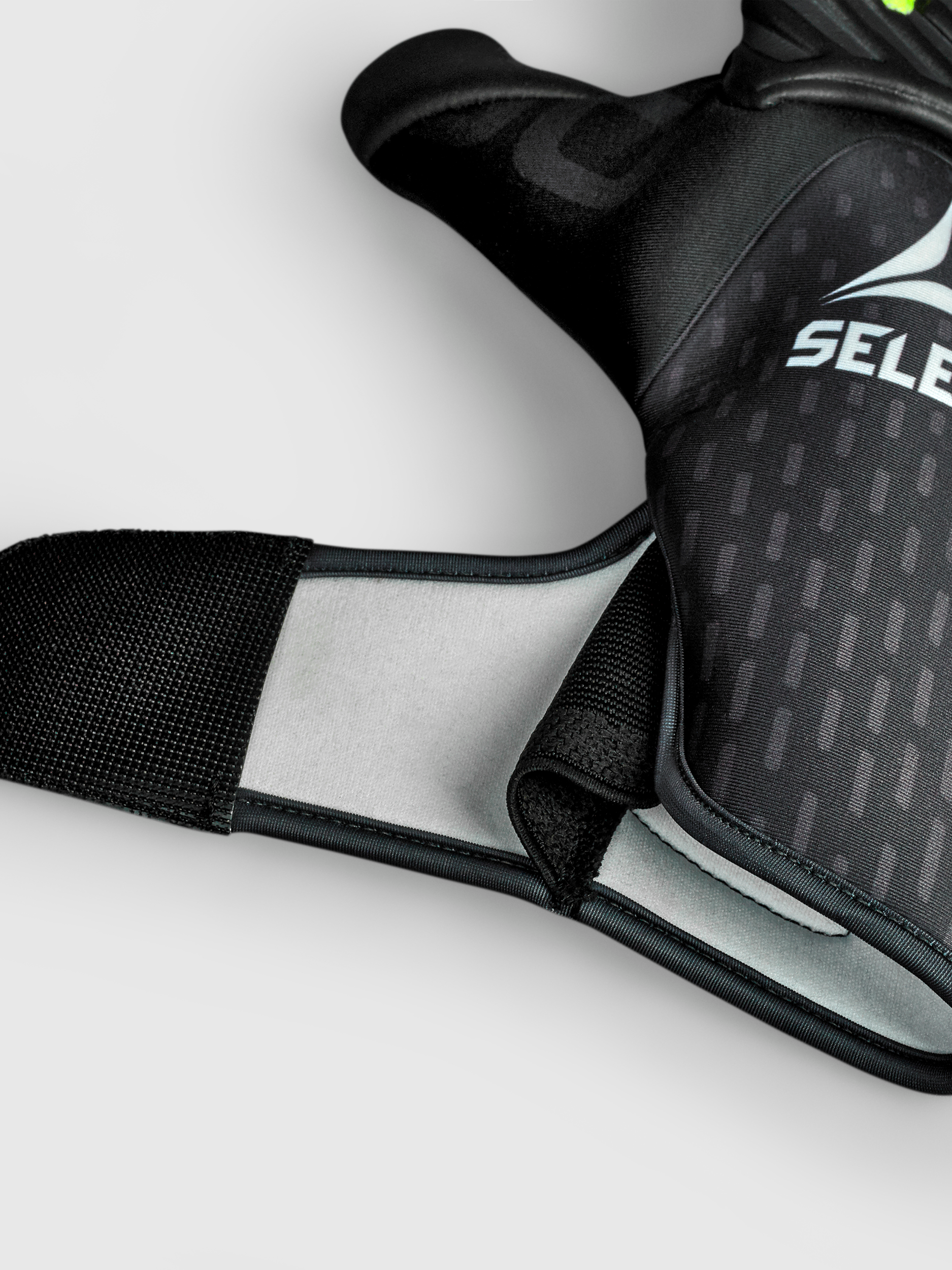 
SELECT, 
90 KIDS, 
Detail 1
