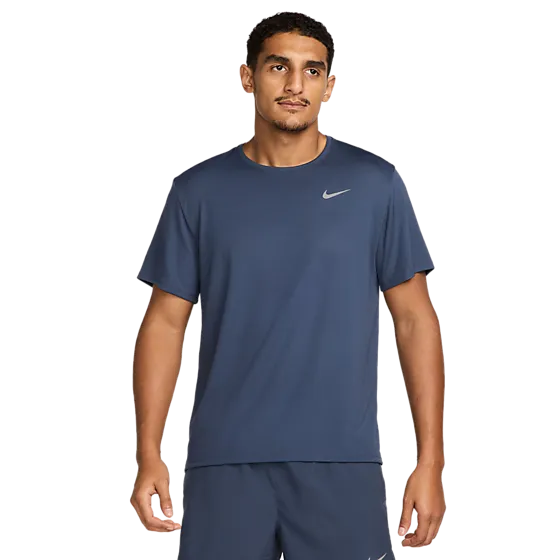 380238127102 NIKE M Nike Dri-Fit Uv Mi 380238127102 NIKE M Nike Dri-Fit Uv Mi Model01 Detail