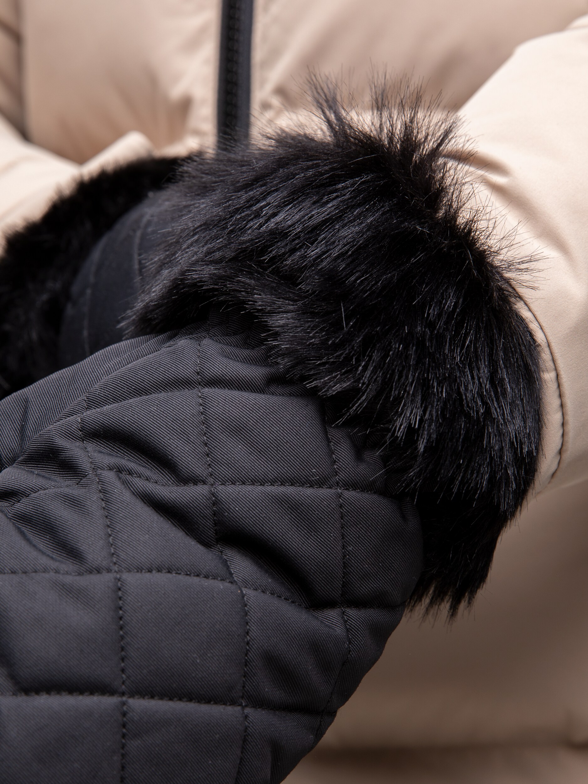 REVOLUTION, J Fur Mtn F17