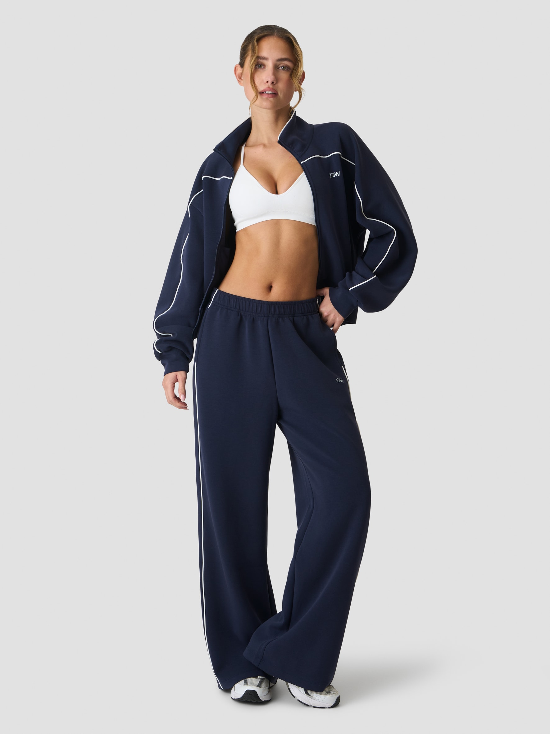 ICANIWILL, W CONTRAST STRAIGHT LEG PANTS