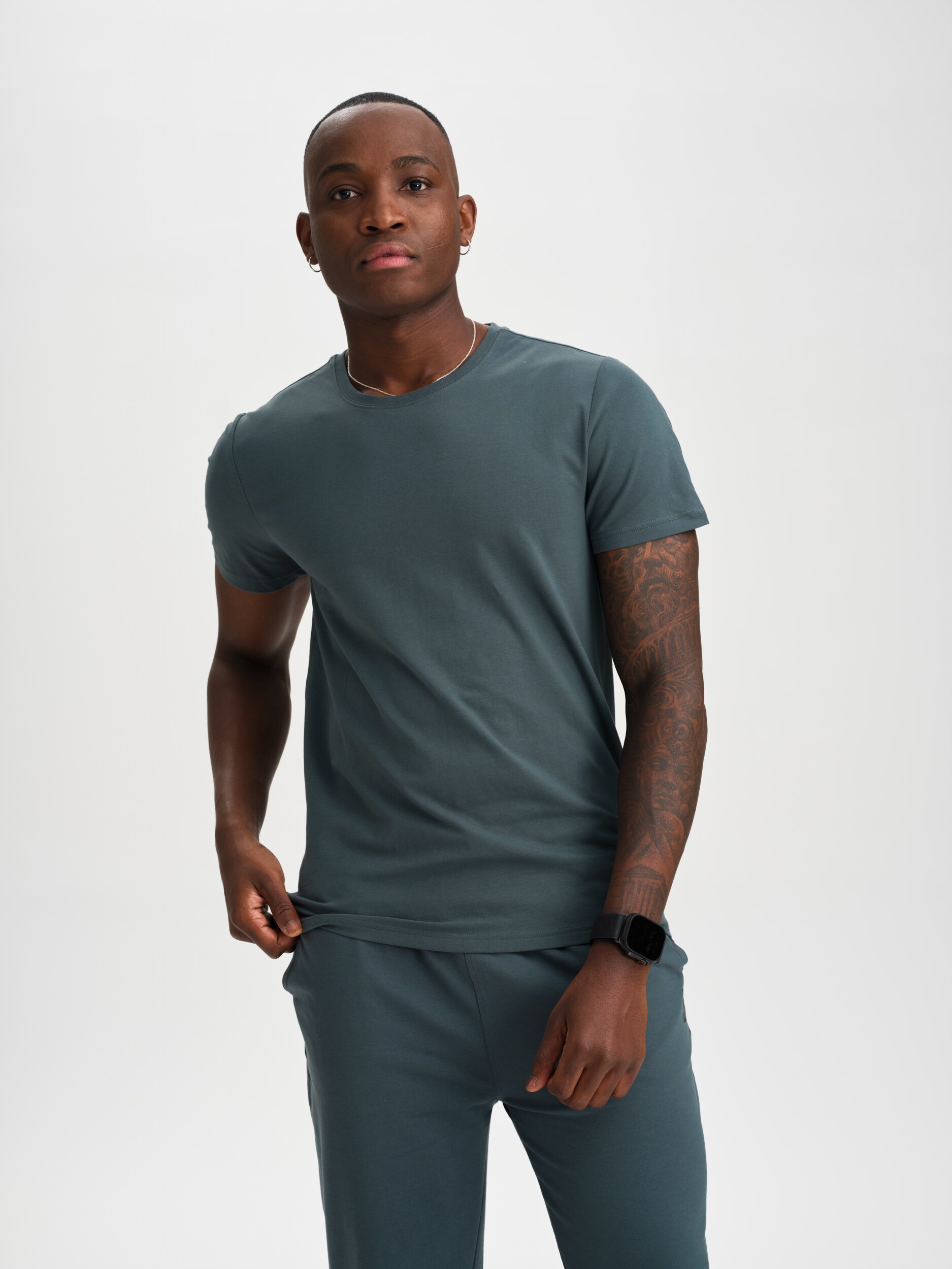 
SOC, 
M SLIM FIT R-NECK TEE, 
Detail 1
