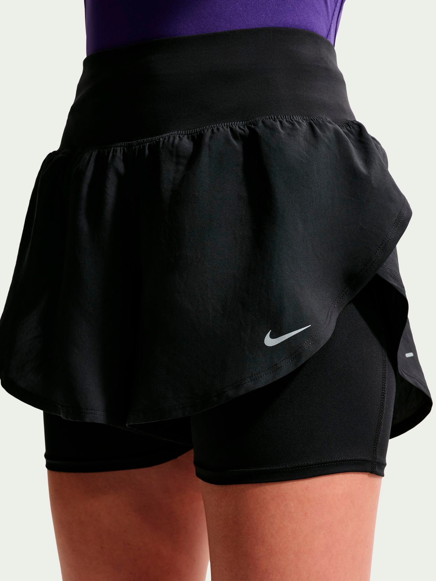 NIKE, W TEMPO FLOW 2-IN-1 SHORTS