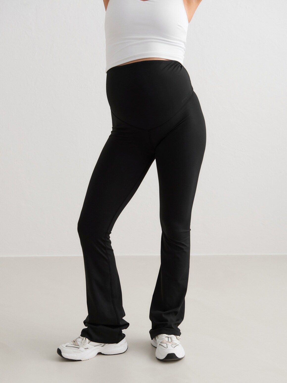 
AIM&acute;N, 
Sense Maternity Flare Tights, 
Detail 1
