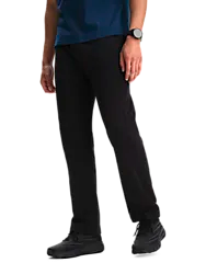 M CORE STRAIGHT PANT - BLACK Model01 Small1x1