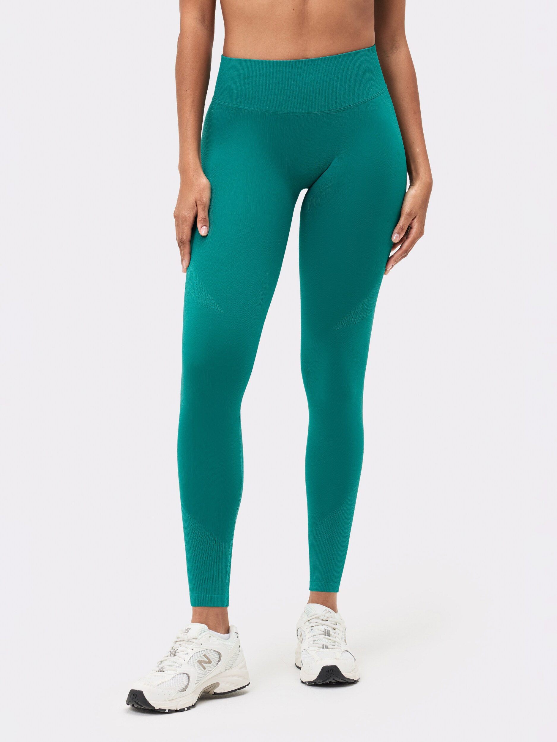 
STRONGER, 
Contouring Seamless Leggings, 
Detail 1

