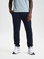 M CORE SWEAT PANT - NAVY Model01 Small1x1