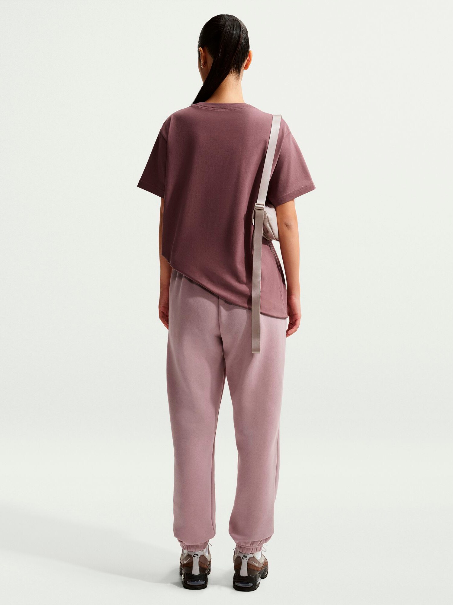 NIKE, W NSW CLASSIC SS TEE (CONSUMER FACI