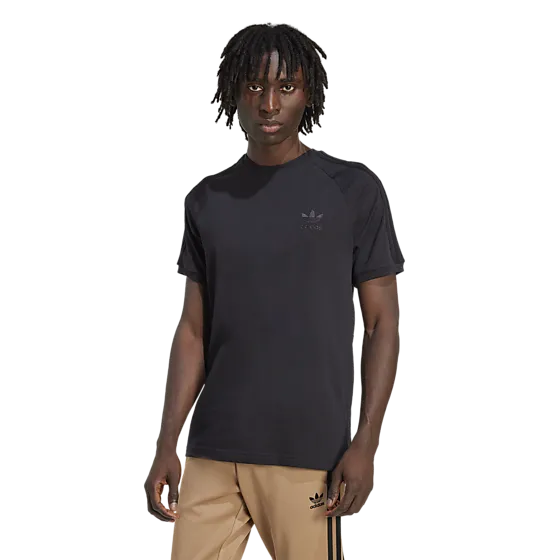 403812108104 ADIDAS ORIGINALS M 3-Stripes Tee 403812108104 ADIDAS ORIGINALS M 3-Stripes Tee Model01 Detail