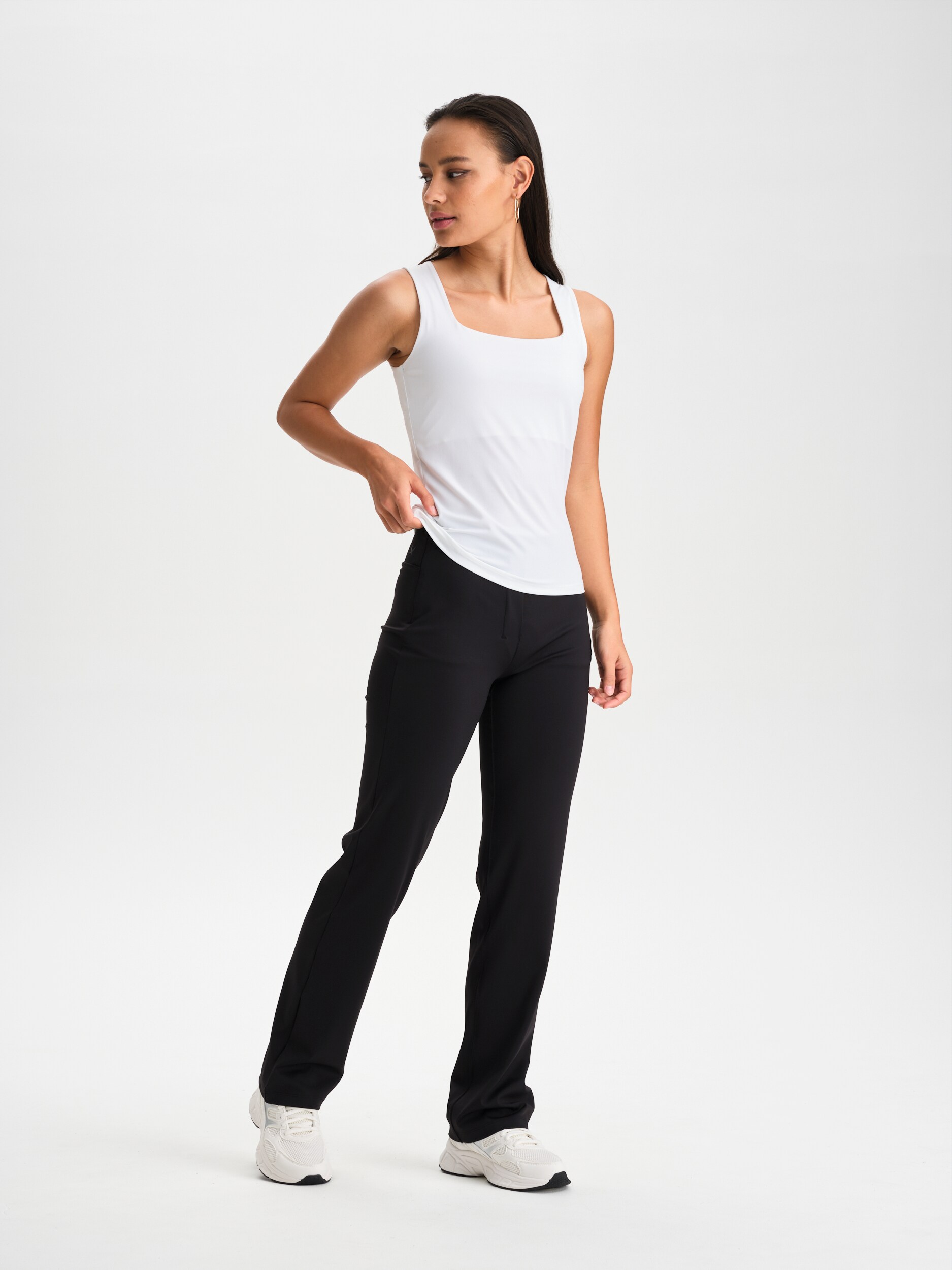 SOC, W Soft Square Singlet