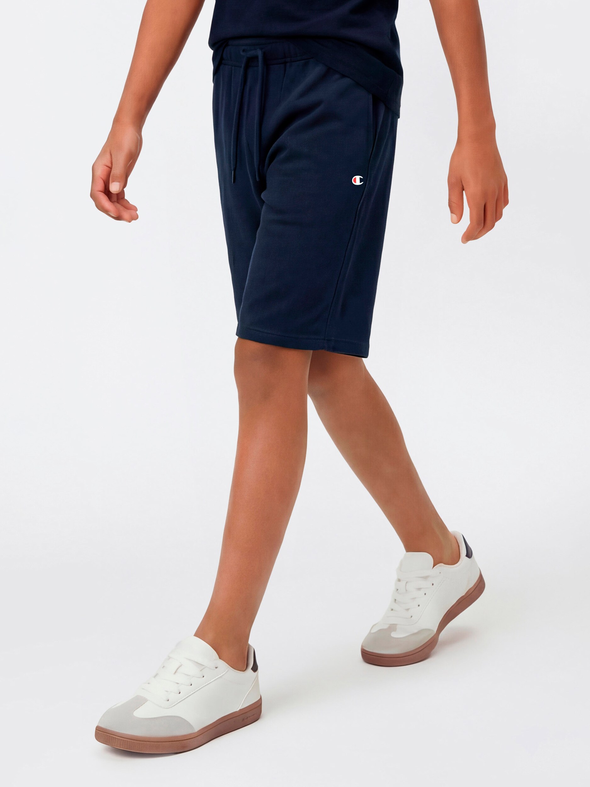 
CHAMPION, 
J BERMUDA, 
Detail 1
