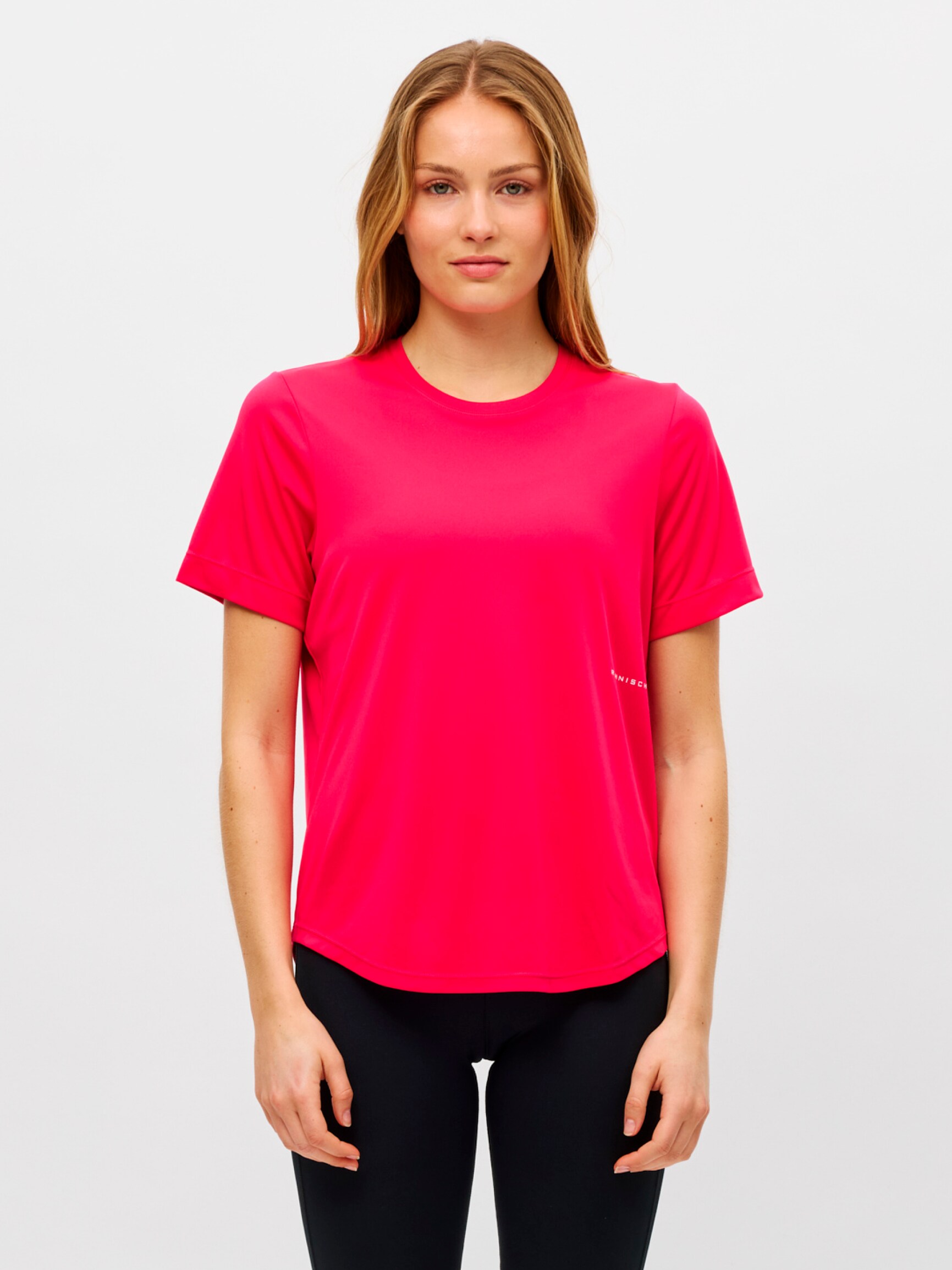 
R&Ouml;HNISCH, 
LIGHT LOGO TEE, 
Detail 1
