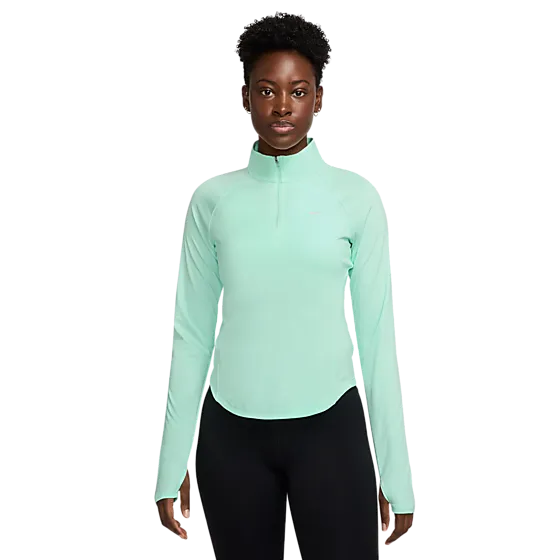 405715102101 NIKE W NK TEMPO SWSH HBR DF HZ TOP 405715102101 NIKE W NK TEMPO SWSH HBR DF HZ TOP Model01 Detail