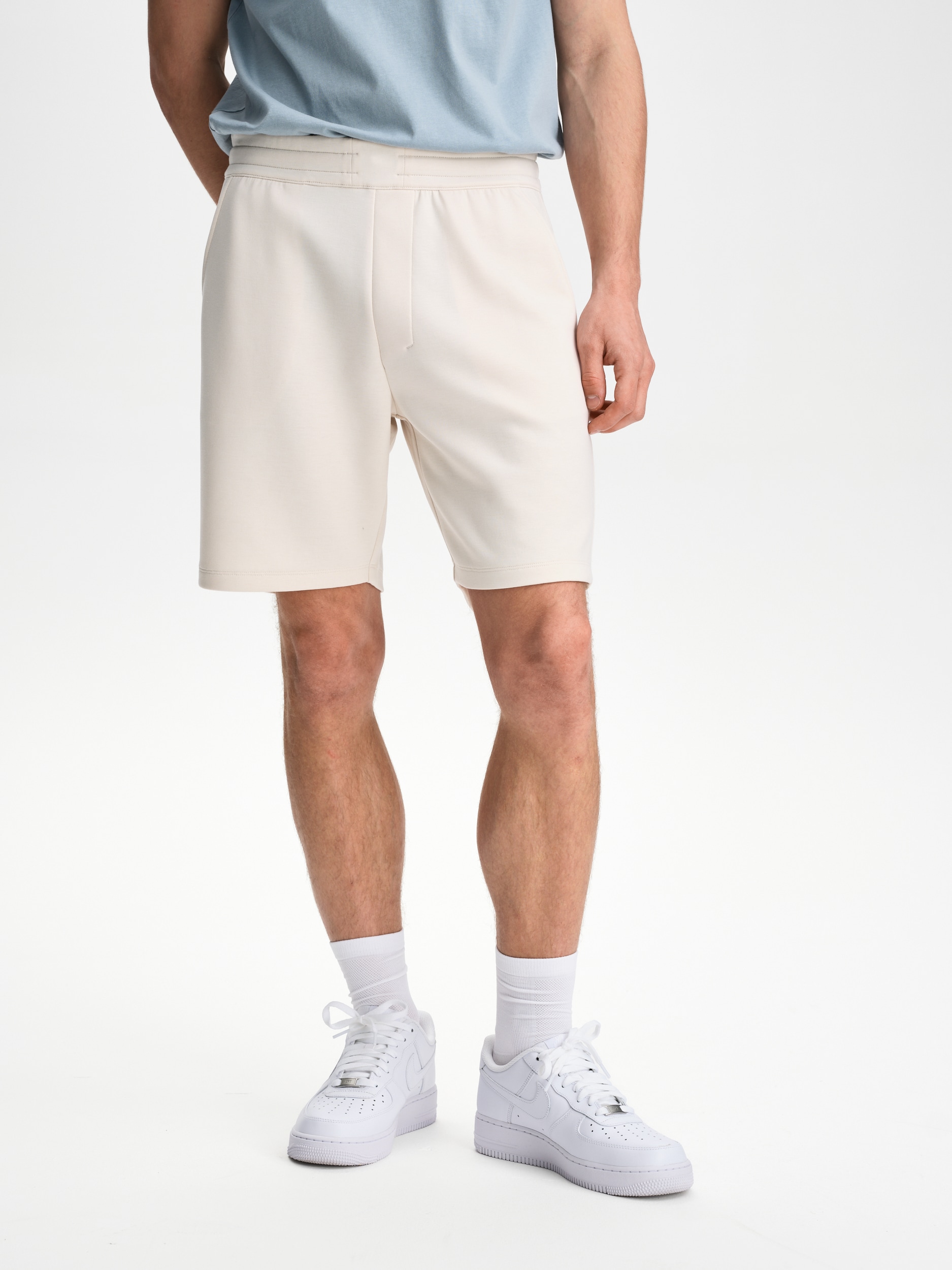 
SOC, 
M SOFT SHORTS, 
Detail 1
