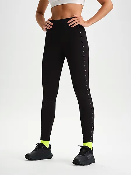 405025101101 SOC  W Run Luminous Tights 405025101101 SOC W Run Luminous Tights  Model01 Detail