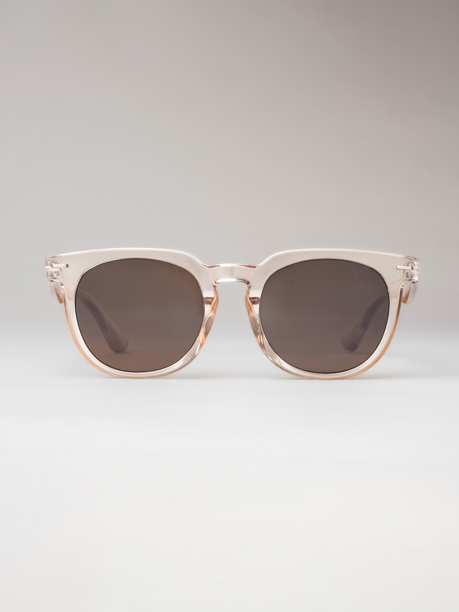 
ELLA & JAY, 
Glee, 
Detail 1
