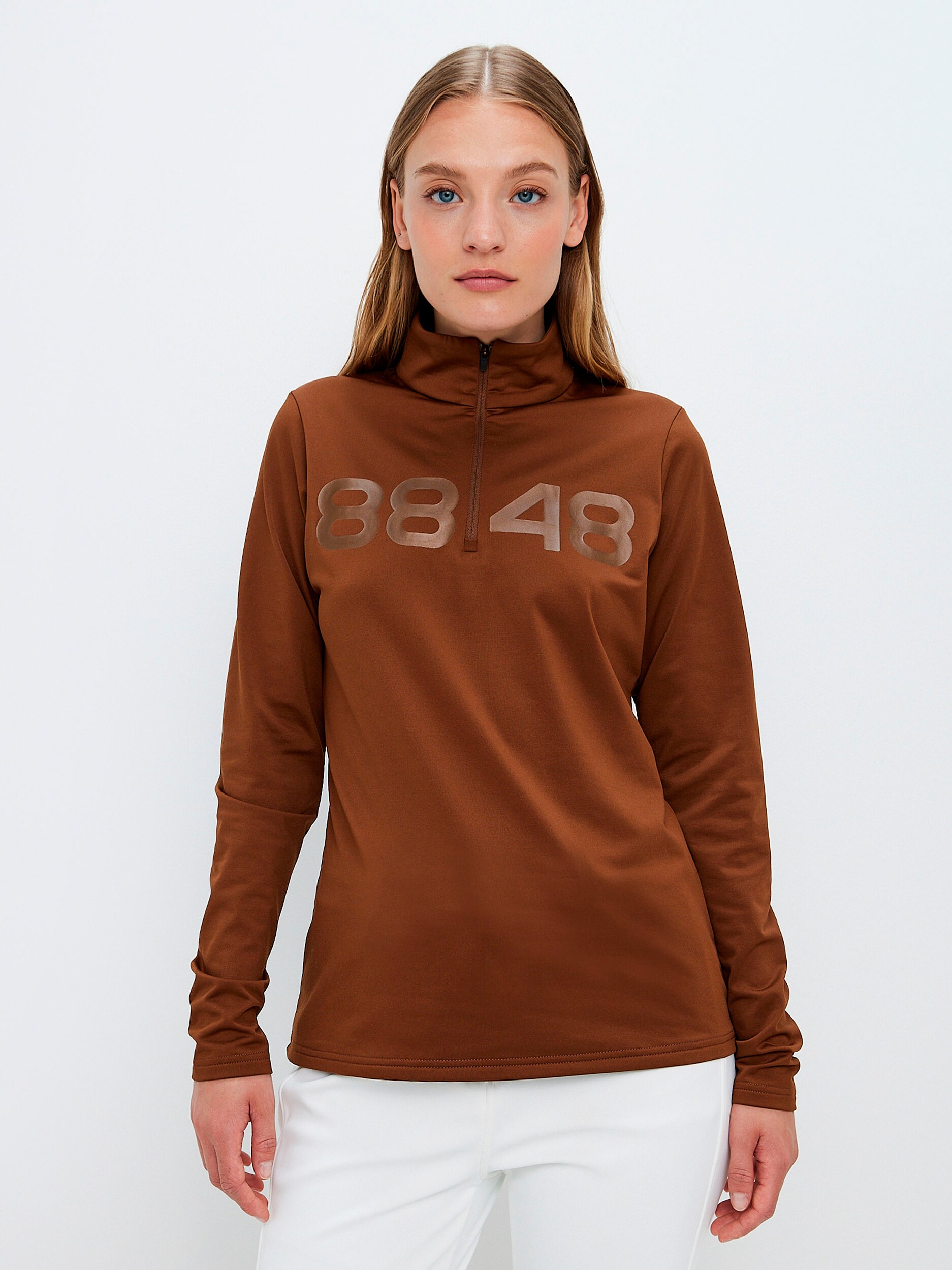 
8848 ALTITUDE, 
W Fairlee Sweat, 
Detail 1
