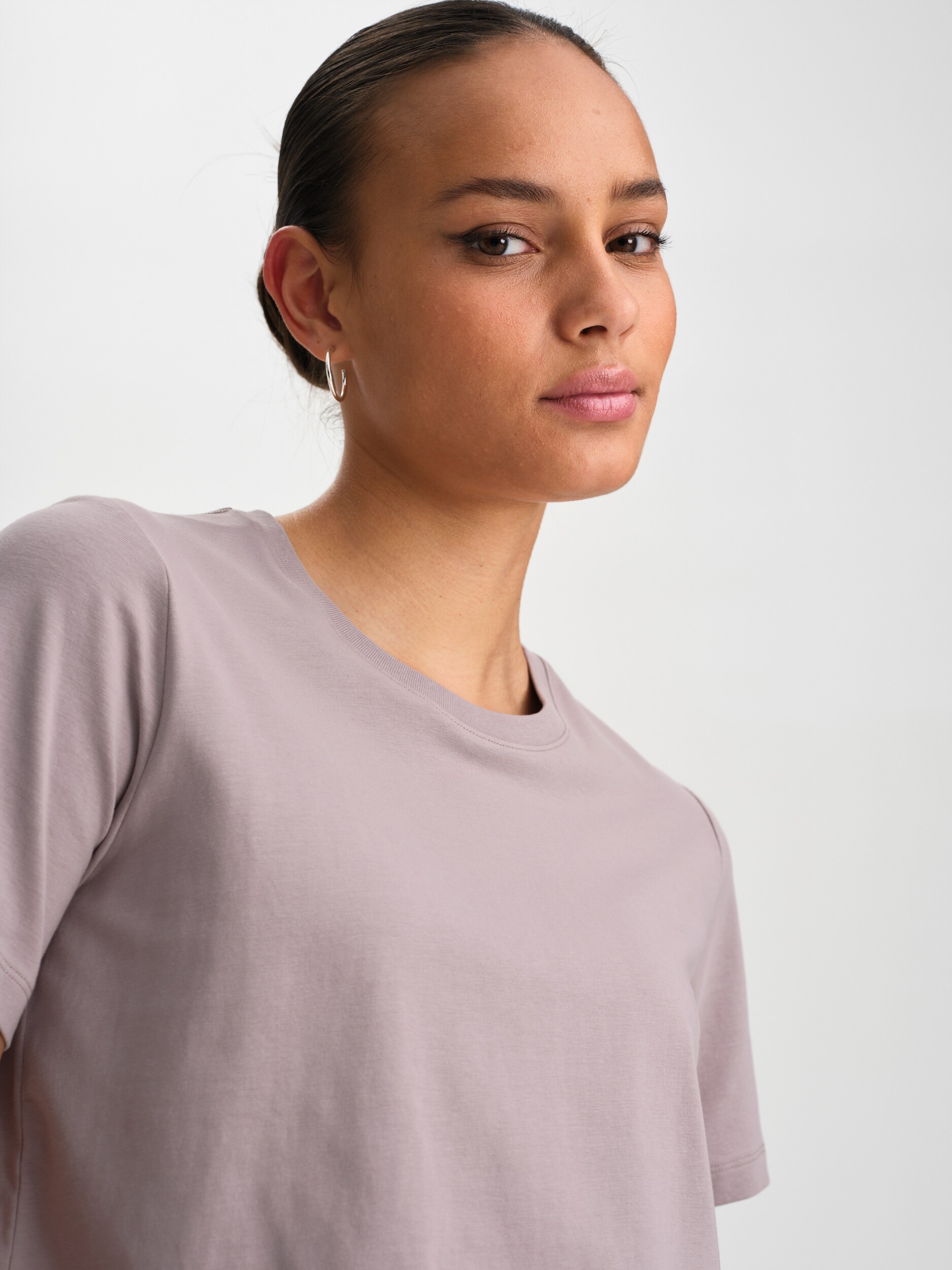 SOC, W REGULAR FIT R-NECK TEE