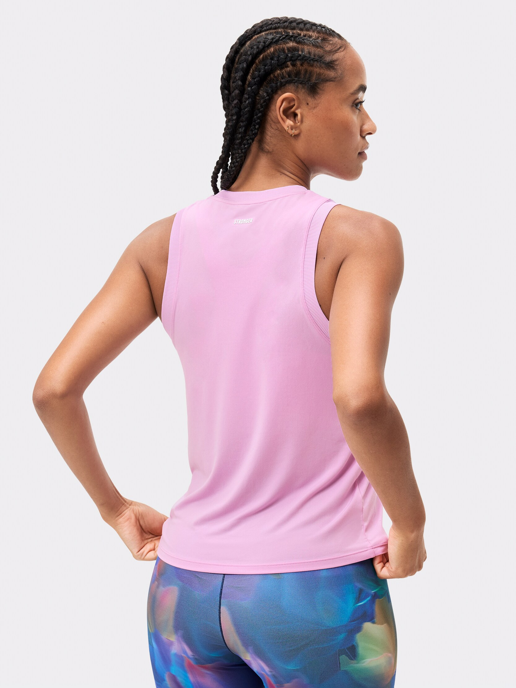 STRONGER, RELAXED TANK