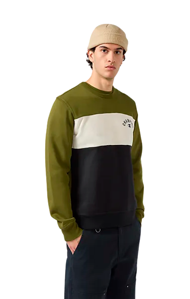 708070103102 CHAMPION  Sweatshirt Icons Crewneck M 708070103102 CHAMPION Sweatshirt Icons Crewneck M  Model01 Detail