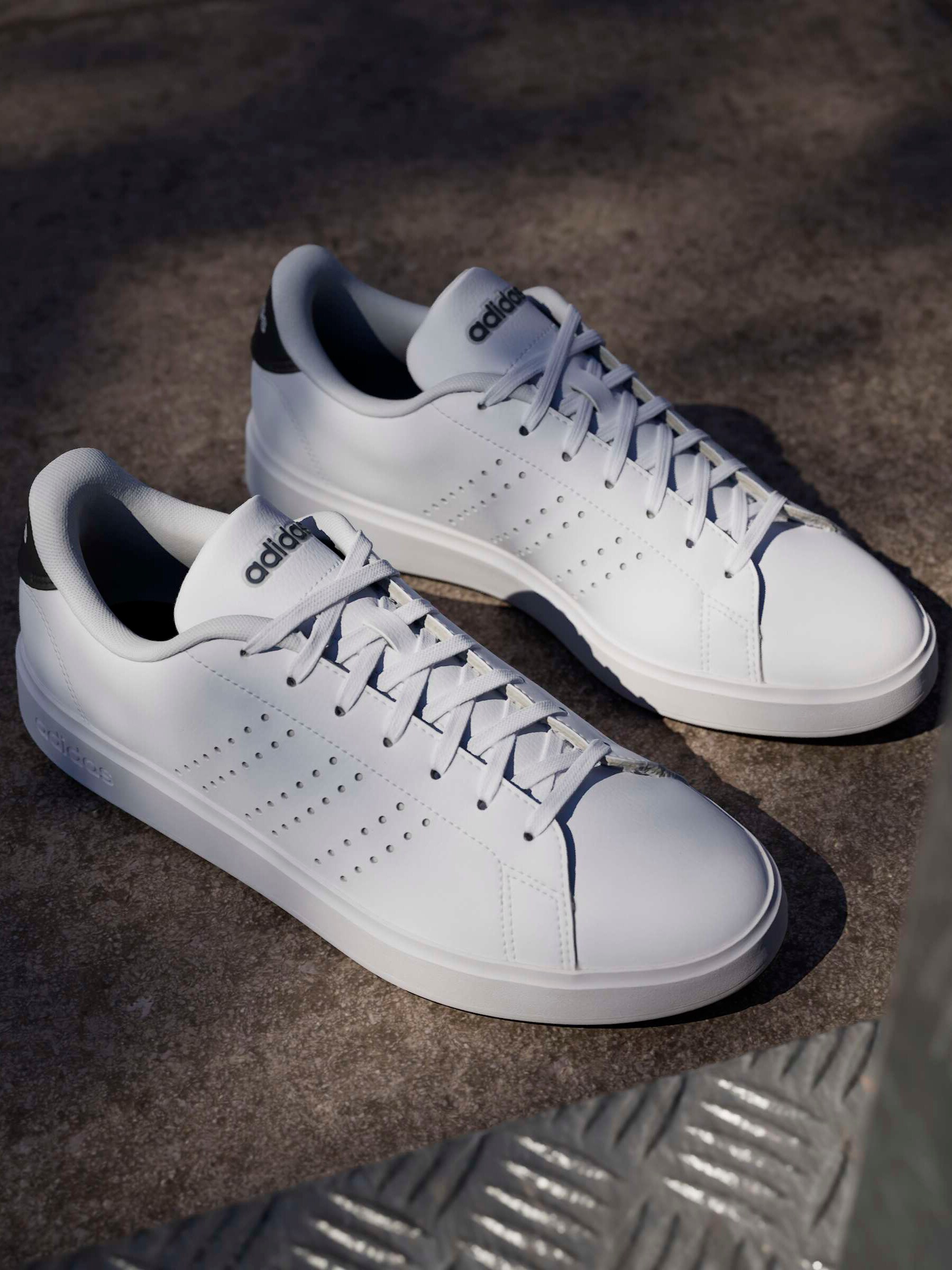 
ADIDAS, 
M Advantage 2.0, 
Detail 1
