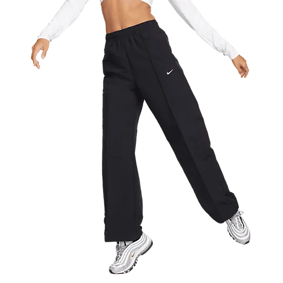 400225101101 NIKE W Trend Wvn Mr Pant 400225101101 NIKE W Trend Wvn Mr Pant Model01 Detail