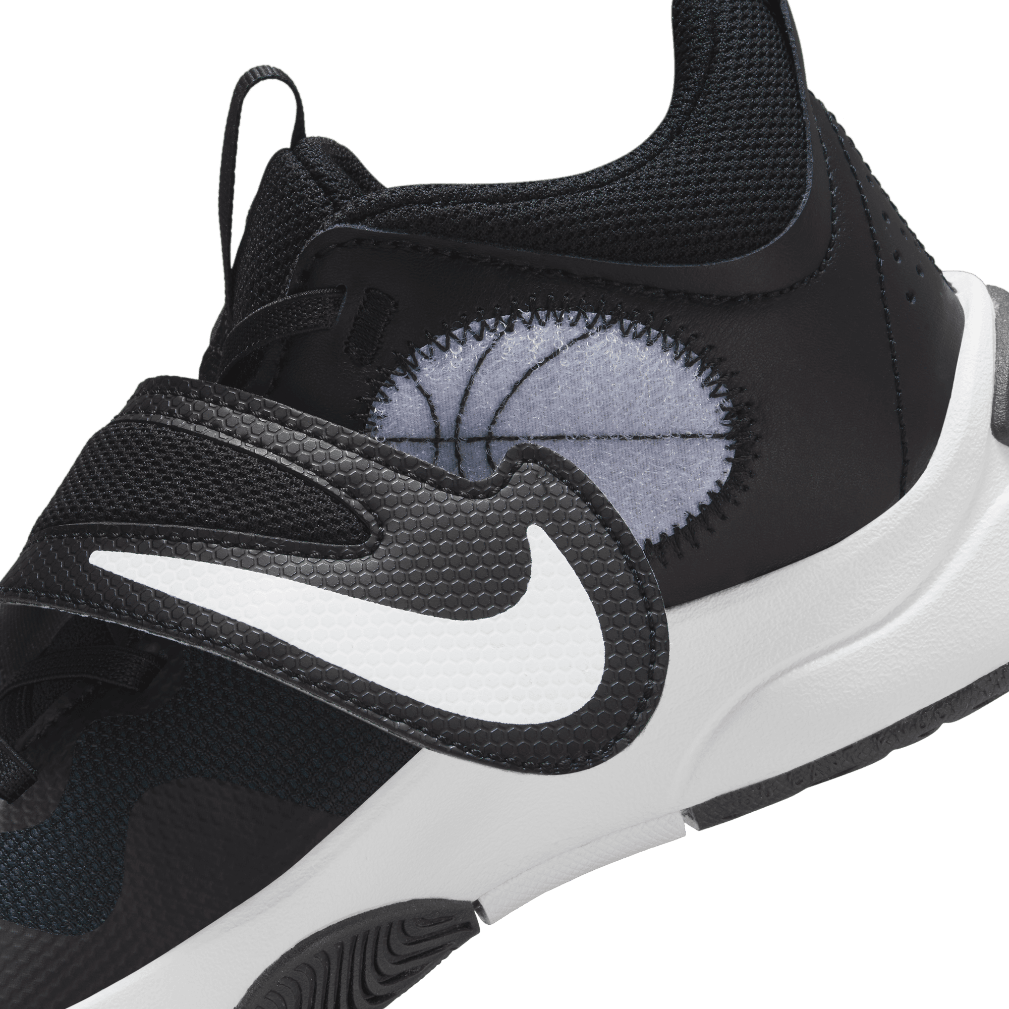 NIKE, Team Hustle D 11 (Gs)