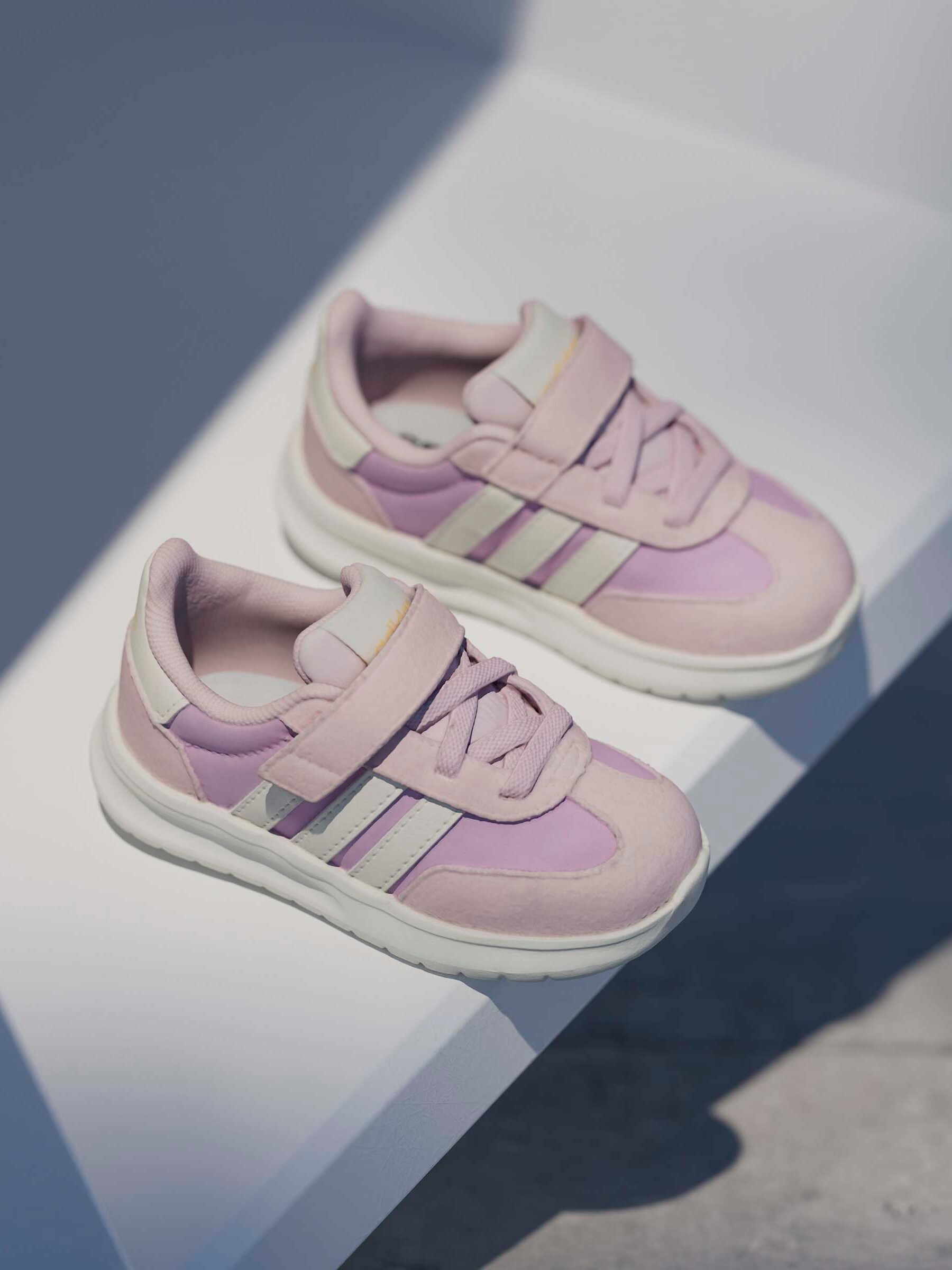 
ADIDAS, 
K Run 70S 2.0 El I, 
Detail 1
