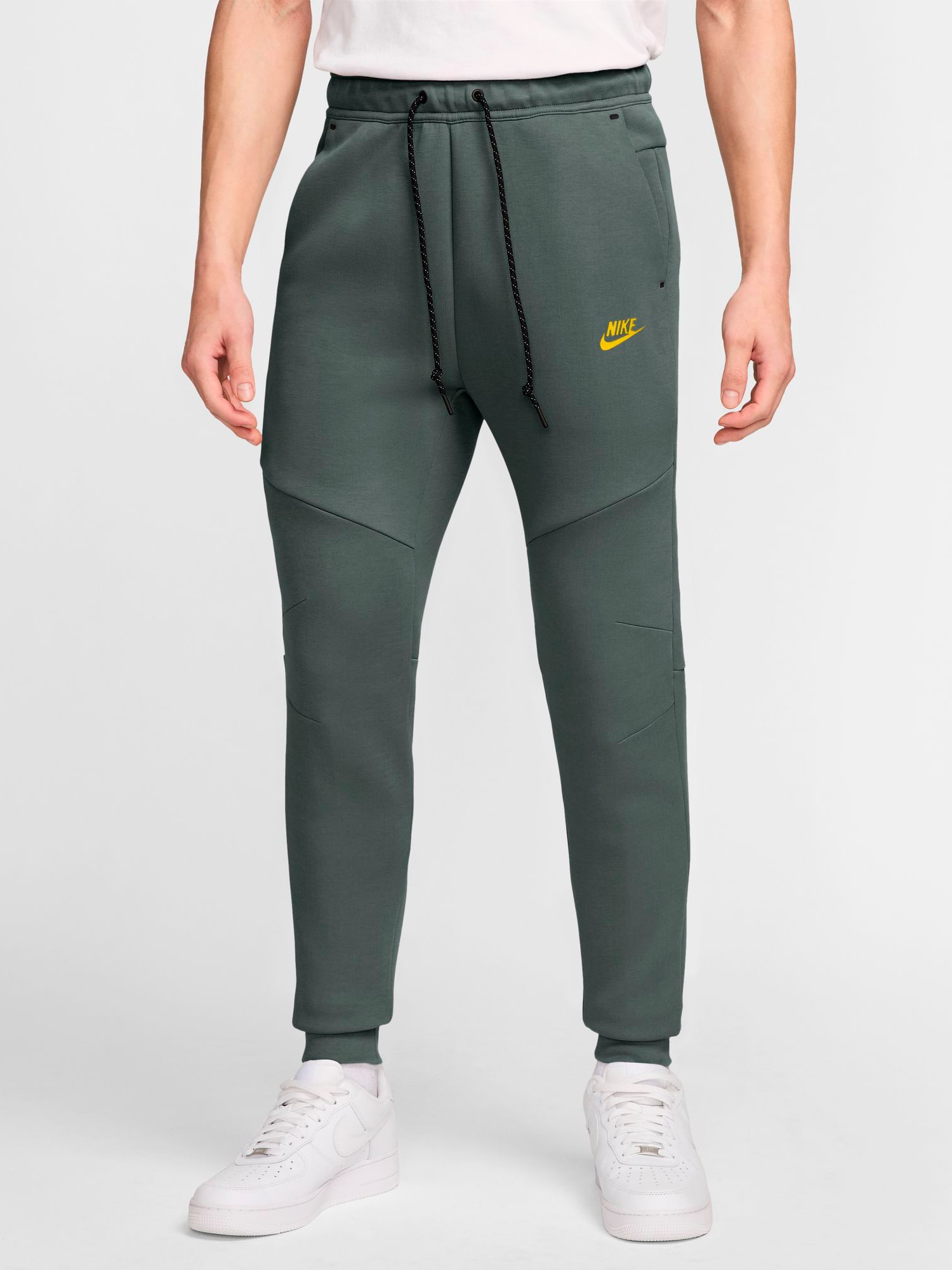 
NIKE, 
M Tch Fleece Jogger, 
Detail 1
