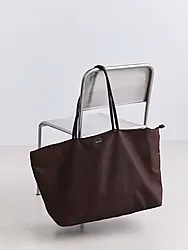 NYLON WEEKEND BAG - CHOCOLATE Model01 Small1x1