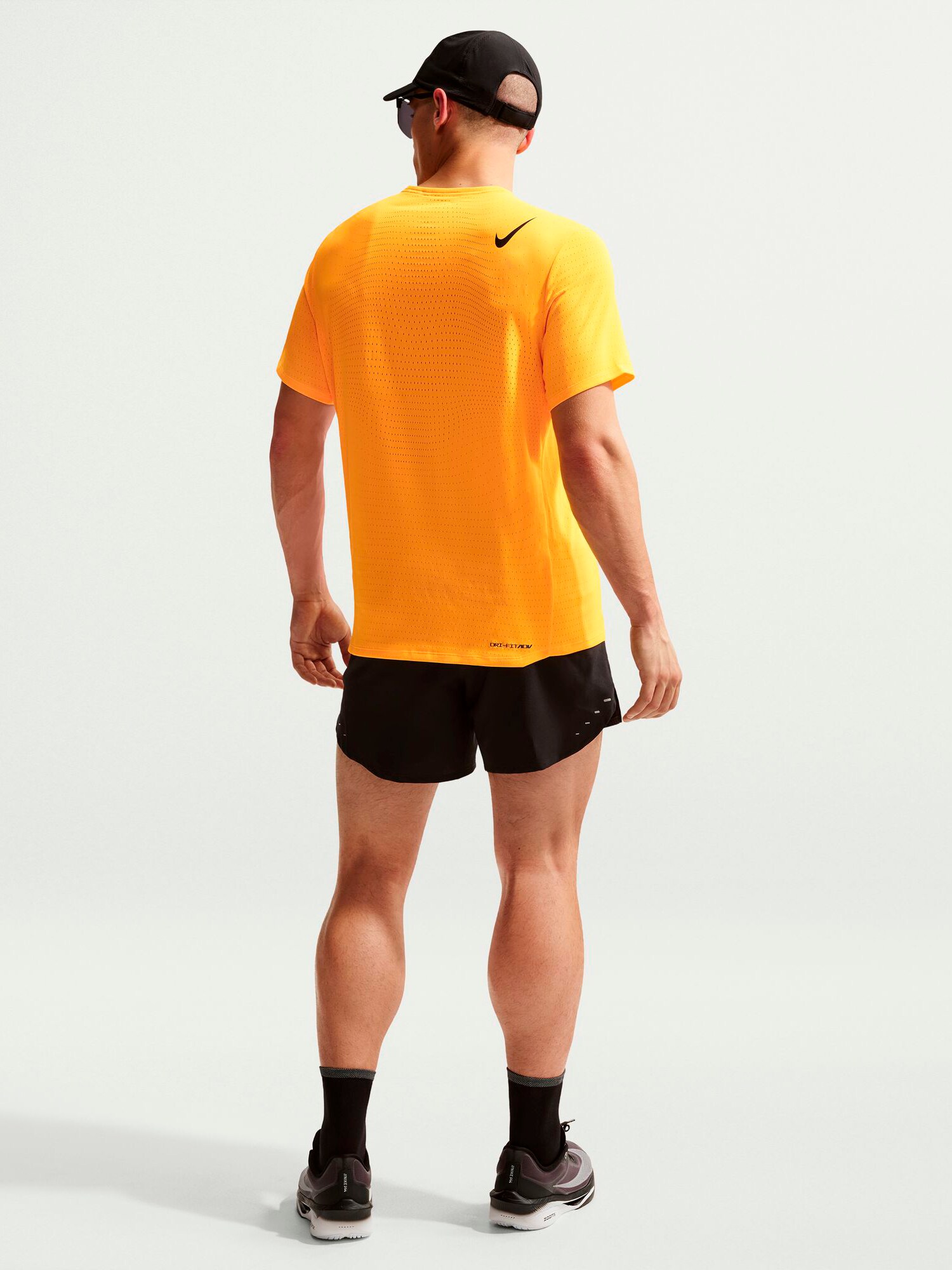 NIKE, M Nk Dfadv Aroswft Ss Top