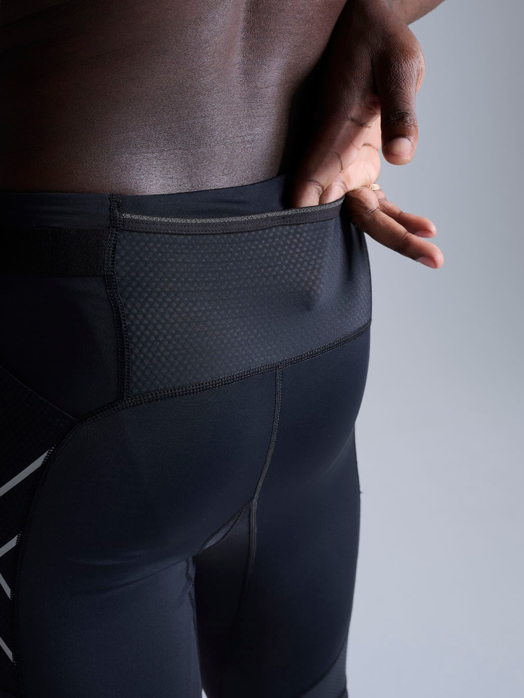 2XU, AERO MESH COMPRESSION SHORTS
