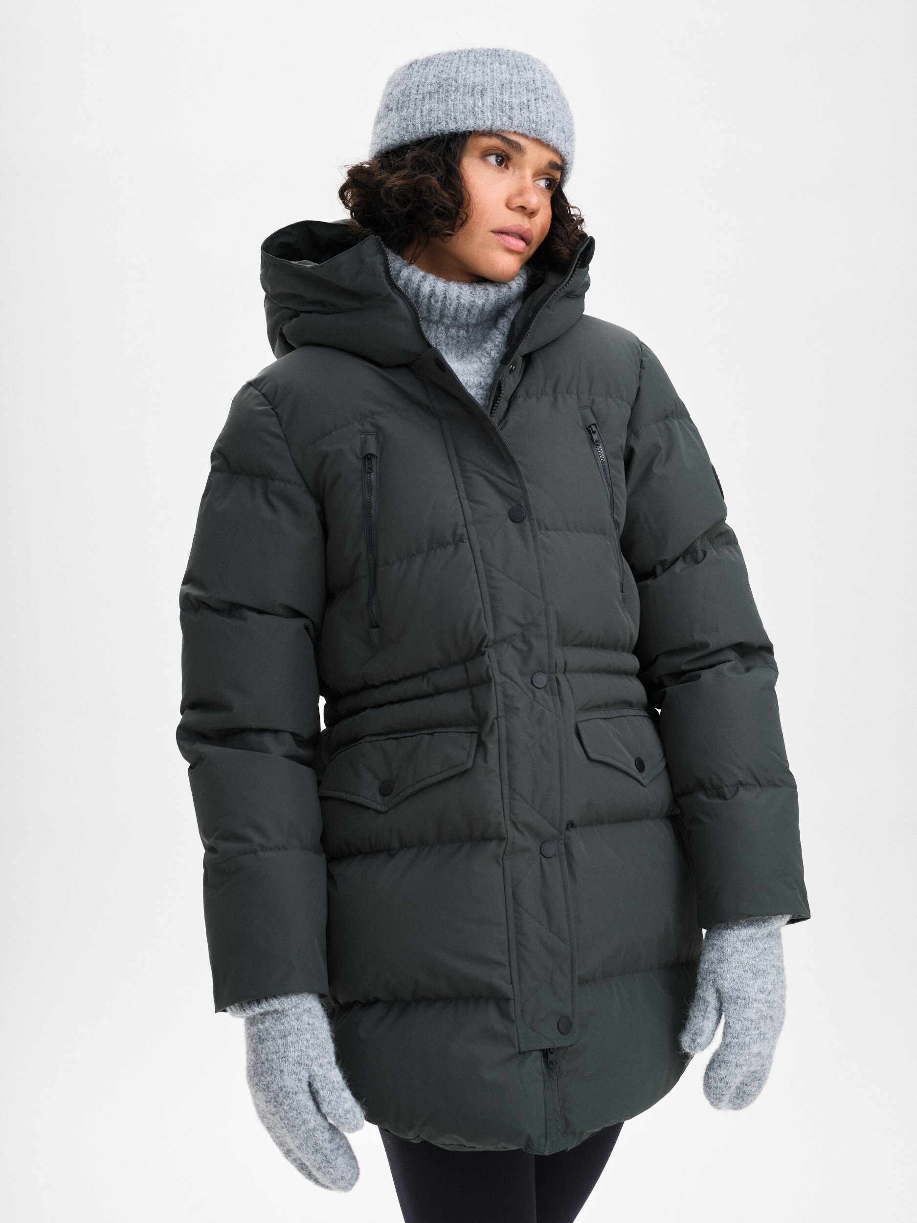 
EVEREST, 
W Warm Parka, 
Detail 1
