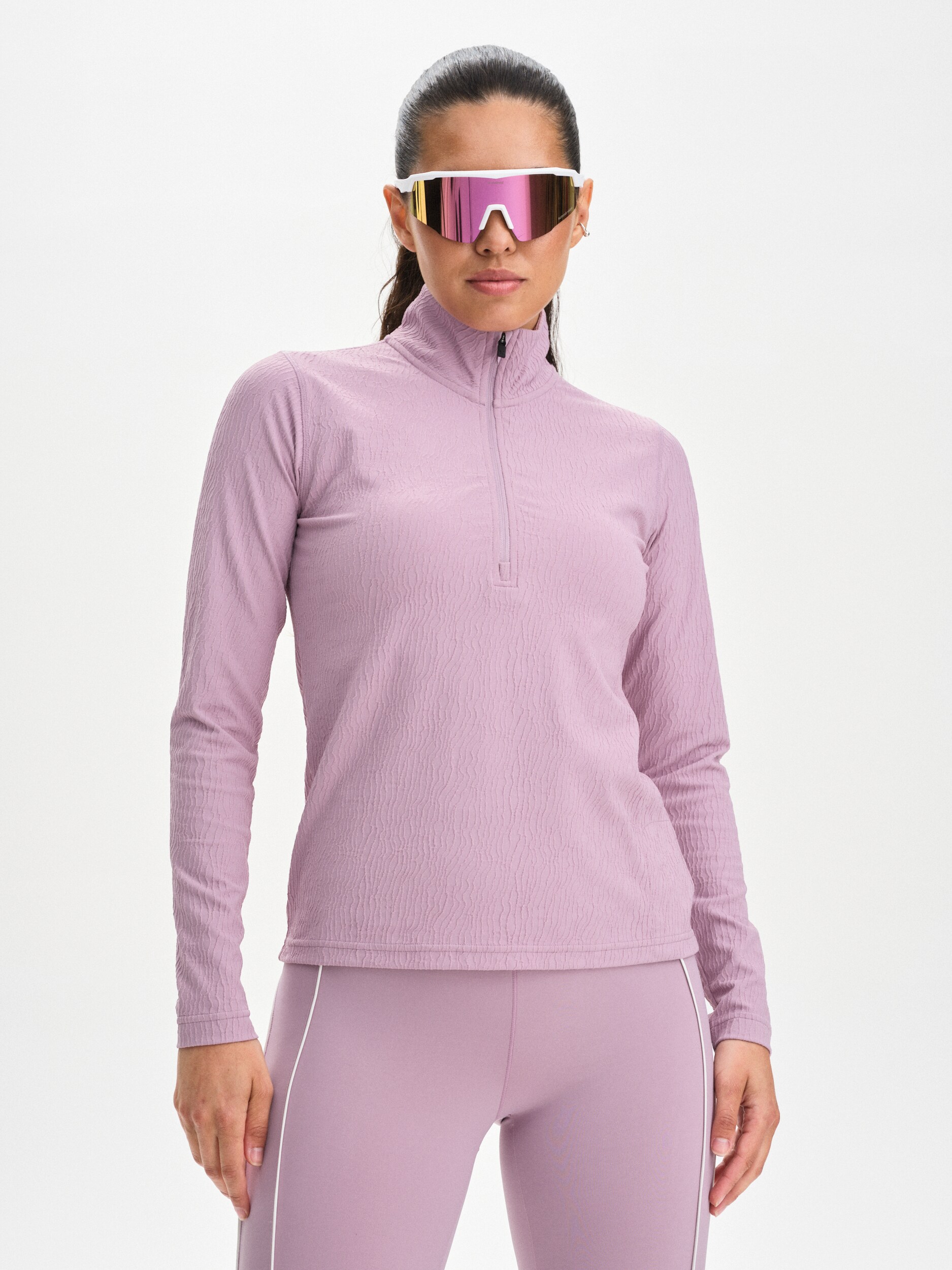 
SOC, 
W Run Pace Long Sleeve, 
Detail 1
