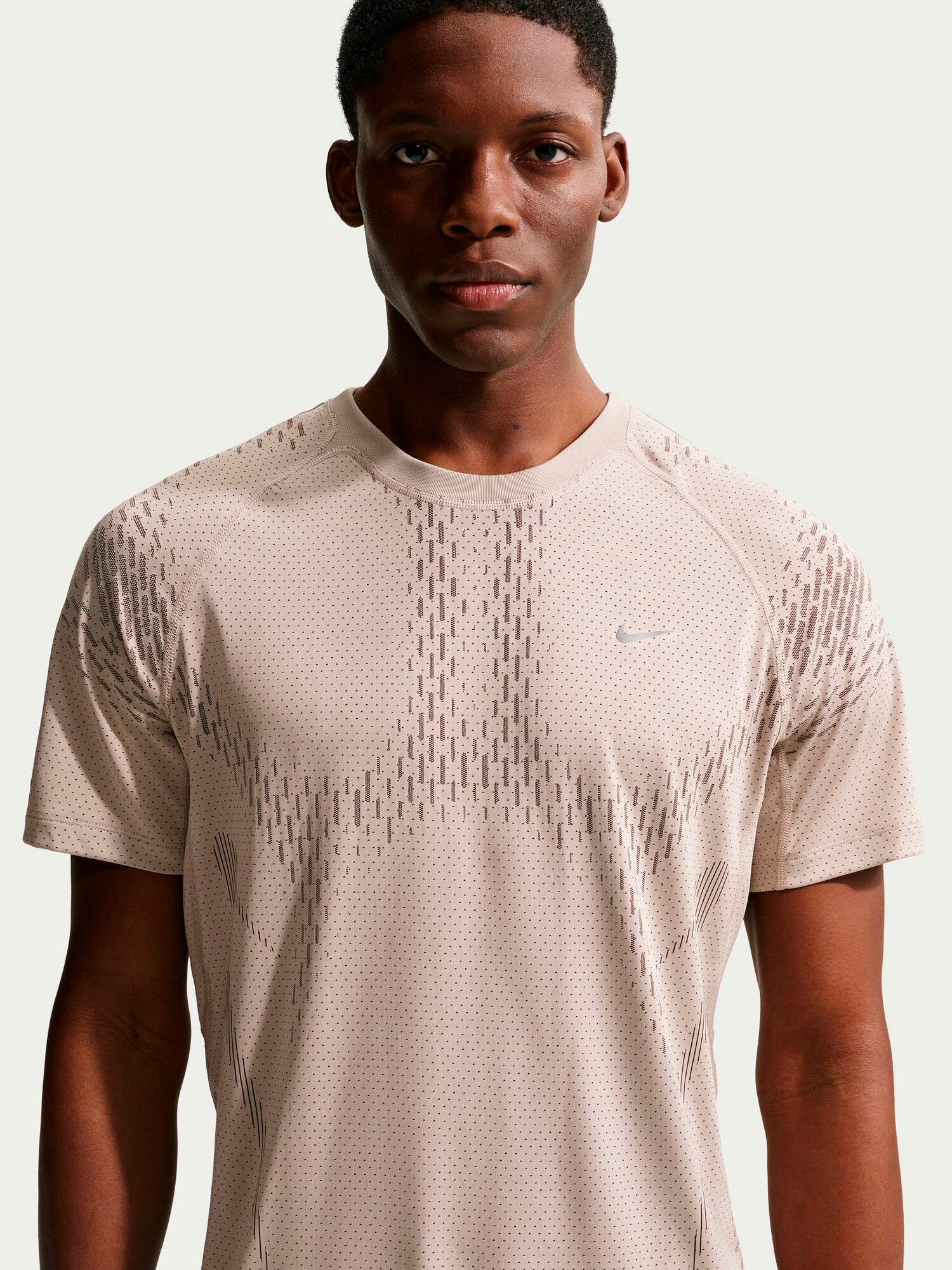 NIKE, M NK DFADV STRIDE SS TOP