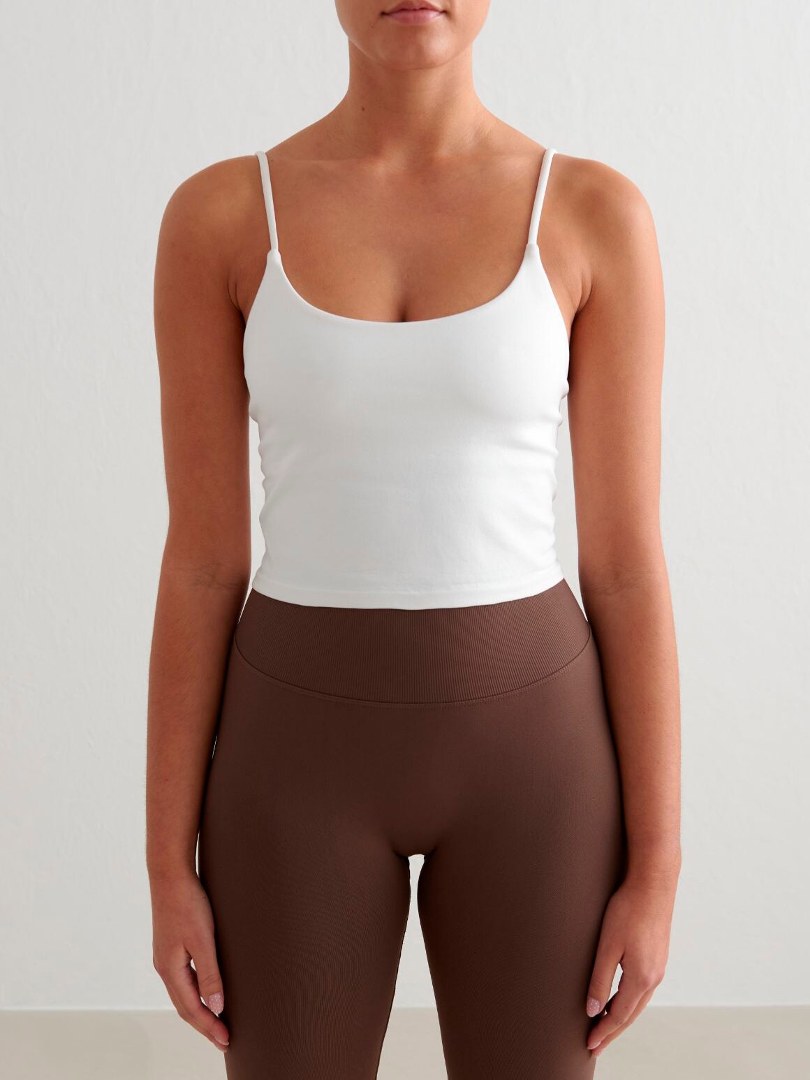 
AIM&acute;N, 
Shape Seamless Strap Singlet, 
Detail 1
