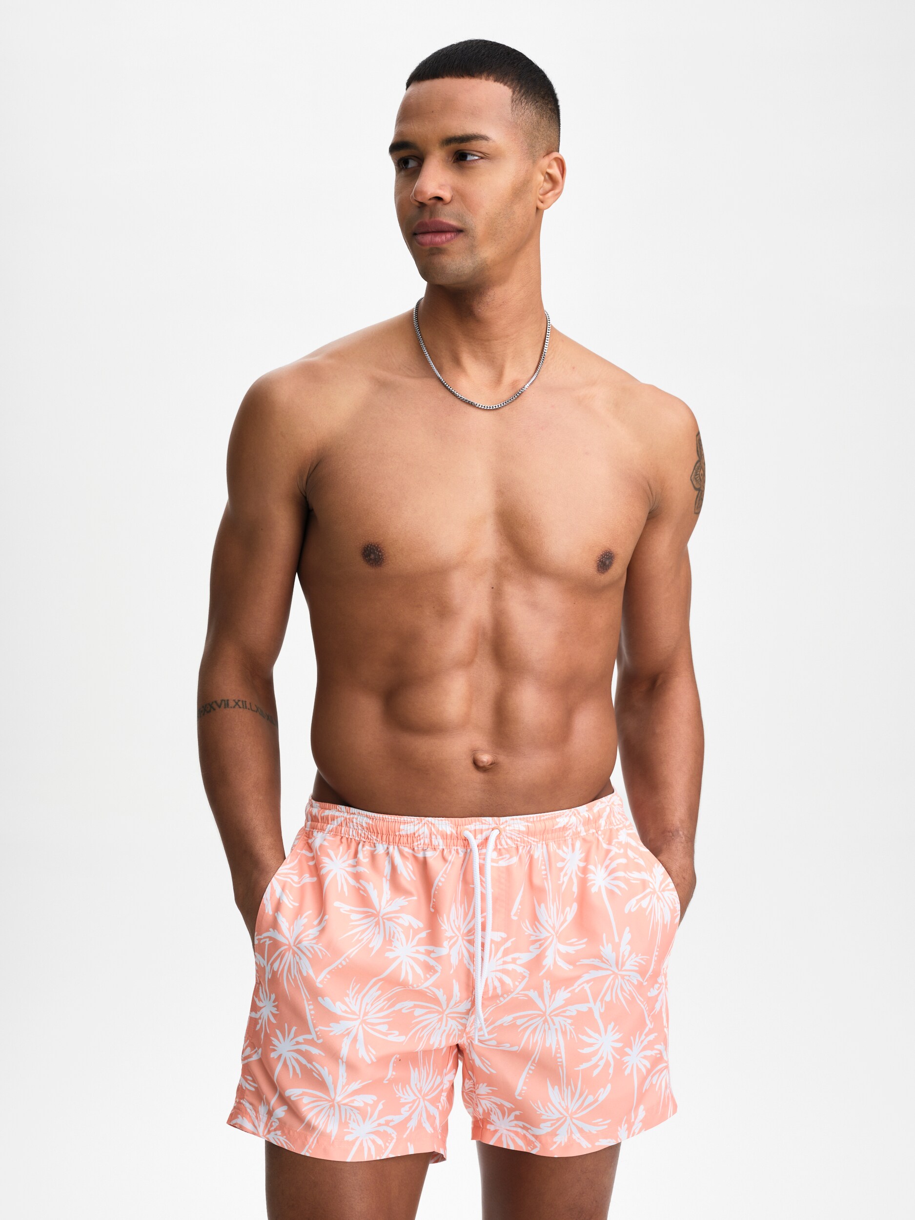 
SOC, 
M MALIBU SHORTS, 
Detail 1
