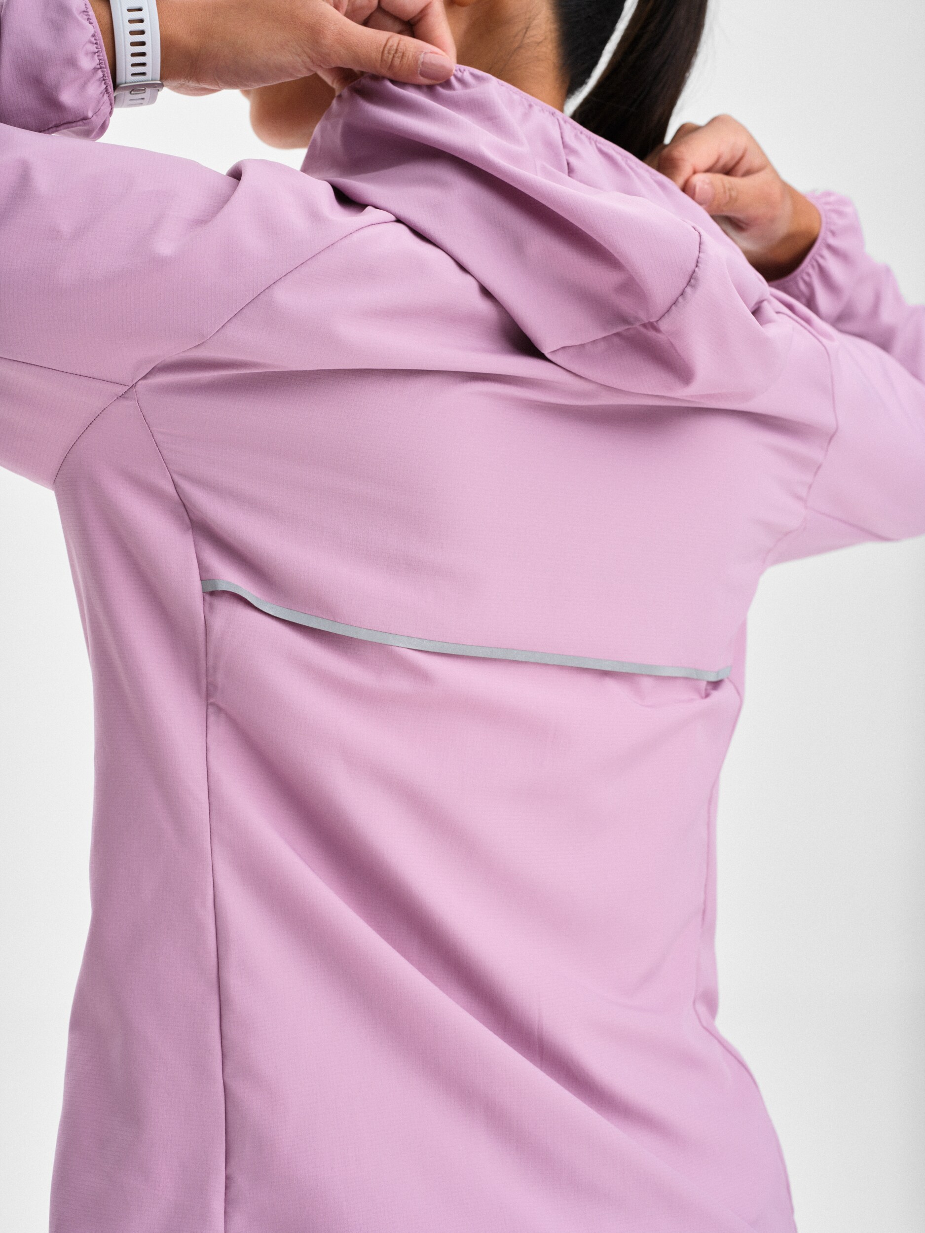 SOC, W Run Wind Jacket