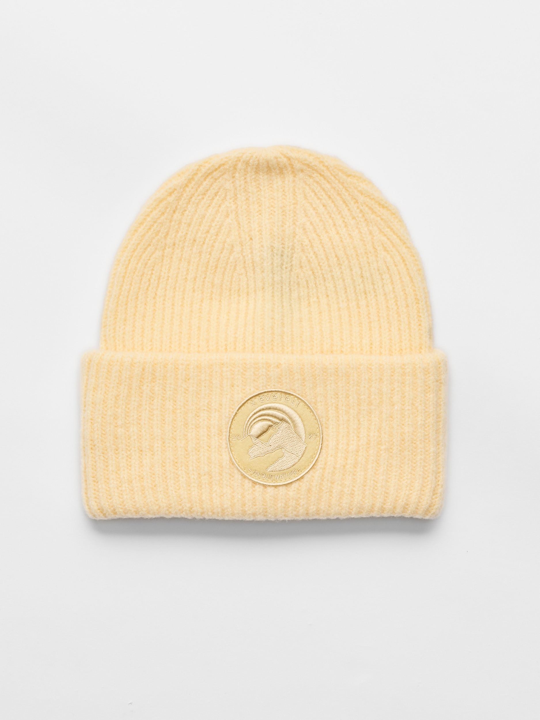 
EVEREST, 
Heavy Knit Badge Beanie, 
Detail 1
