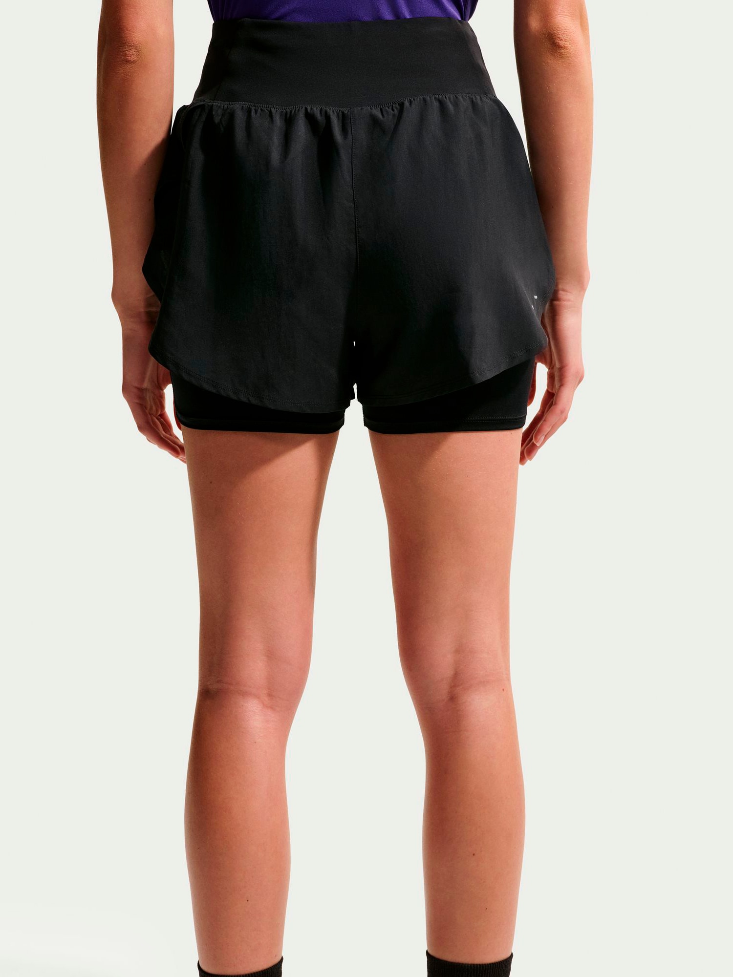 NIKE, W TEMPO FLOW 2-IN-1 SHORTS