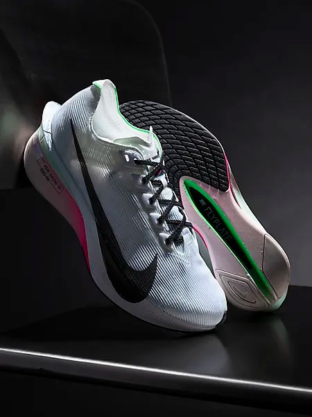 403337104103 NIKE M ZoomX Vaporfly 4 403337104103 NIKE M ZoomX Vaporfly 4 Model01 Detail