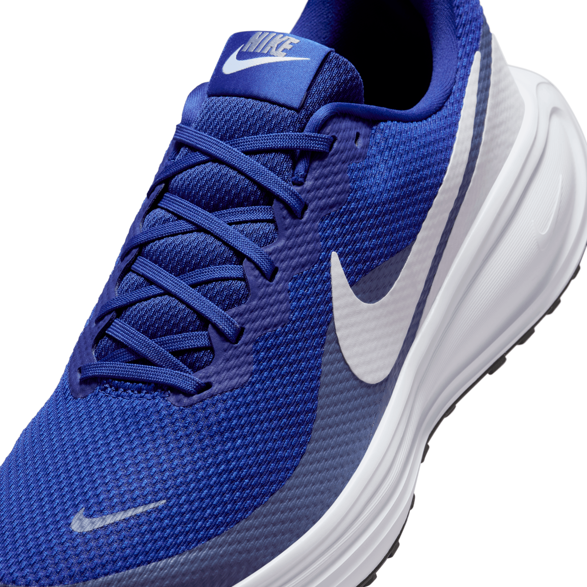 NIKE, M Revolution 8