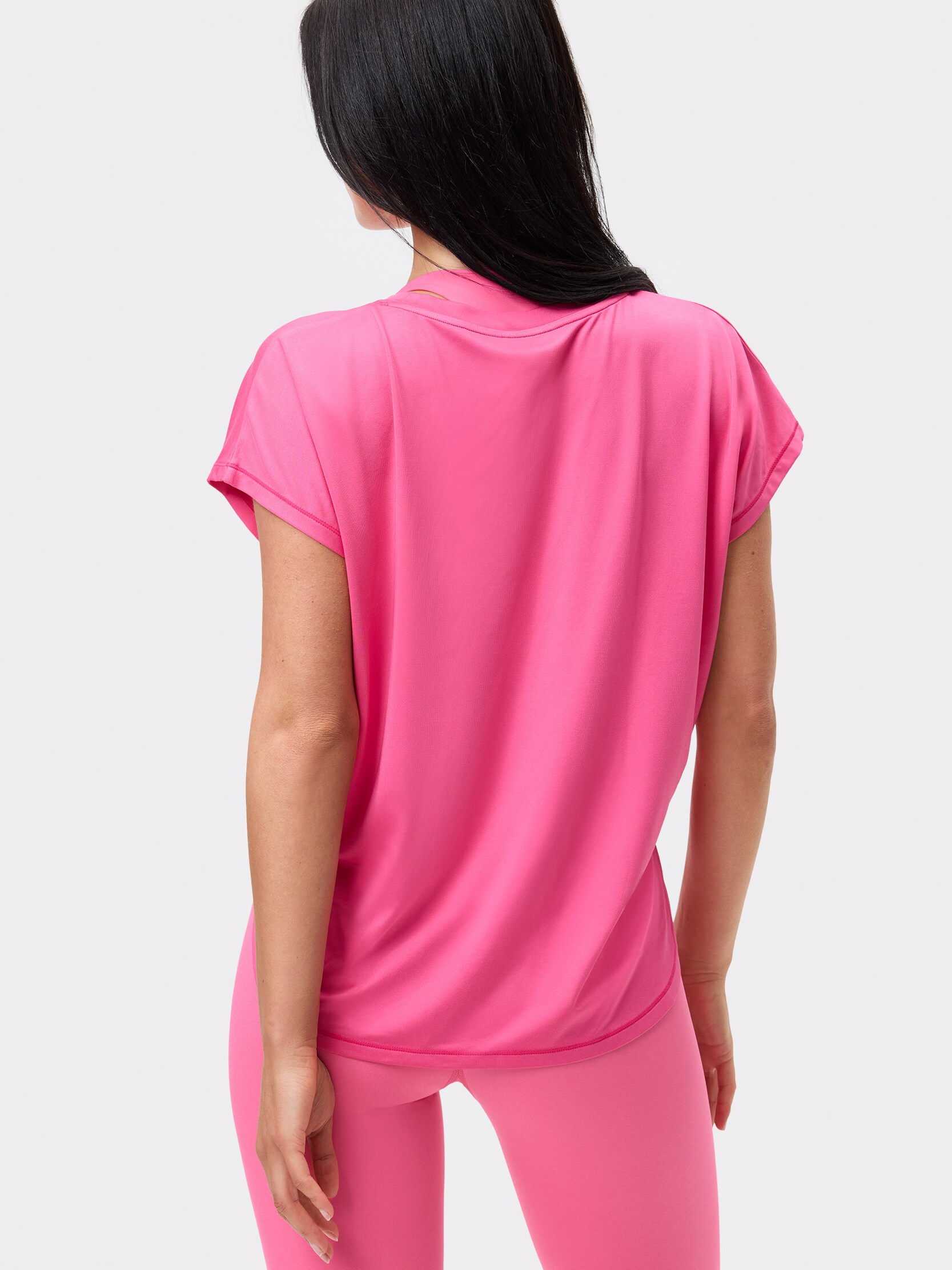 STRONGER, Drop T-shirt