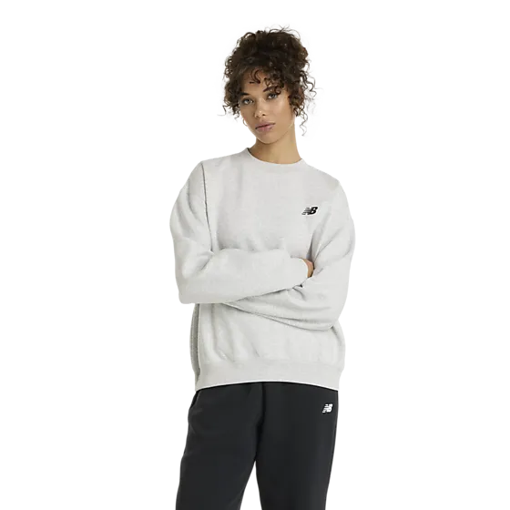 399659101101 NEW BALANCE W Reimagined Fleece Crew 399659101101 NEW BALANCE W Reimagined Fleece Crew Model01 Detail