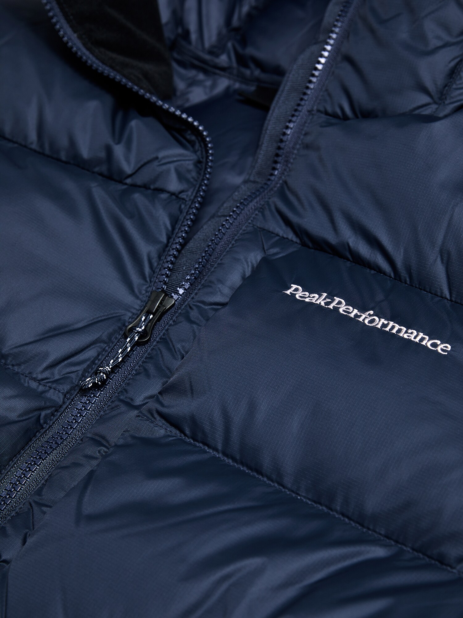 PEAK PERFORMANCE, M Frost Down Puffer