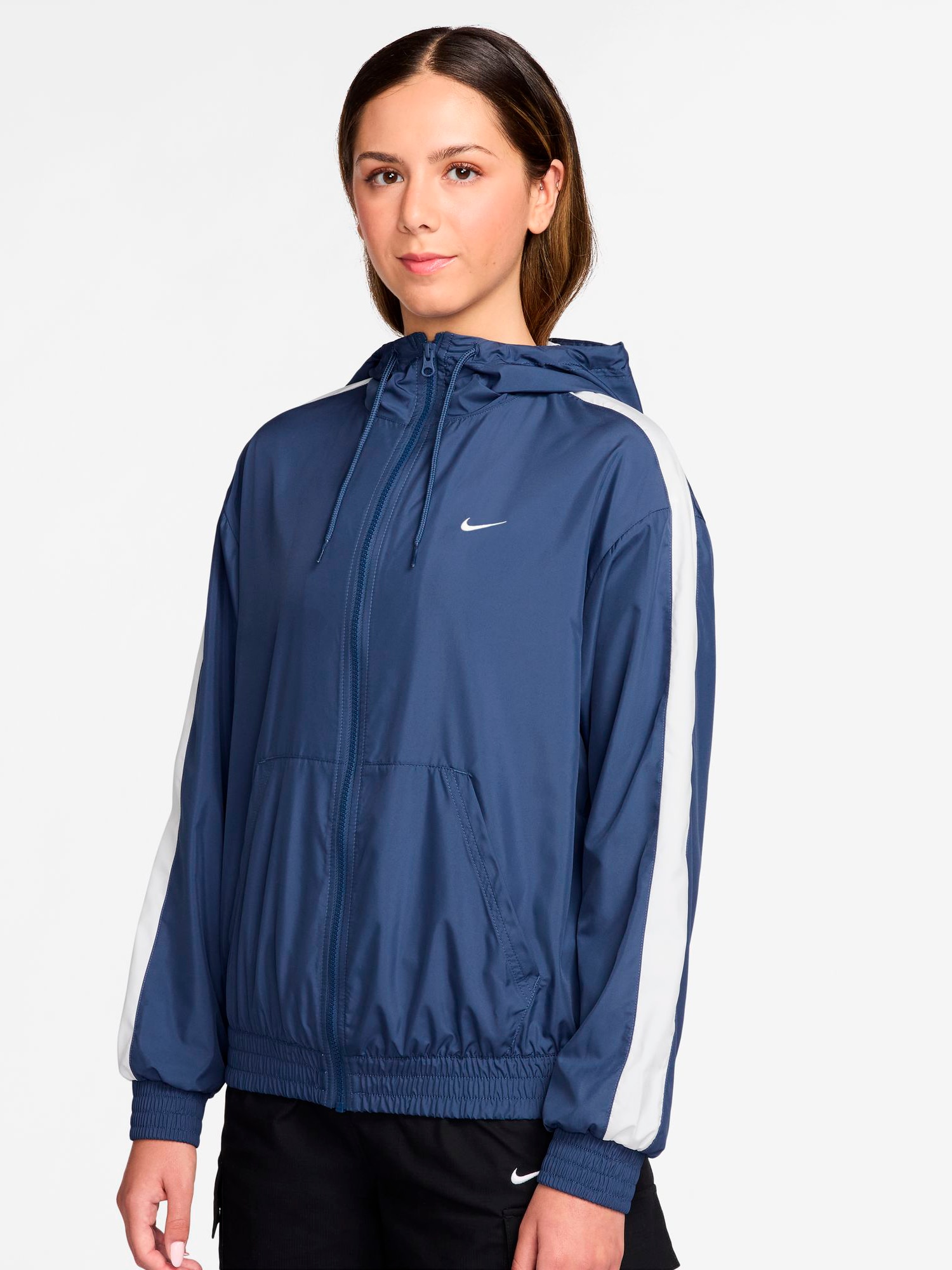 
NIKE, 
W Nsw Essntl Uv Wvn Jkt Hd, 
Detail 1
