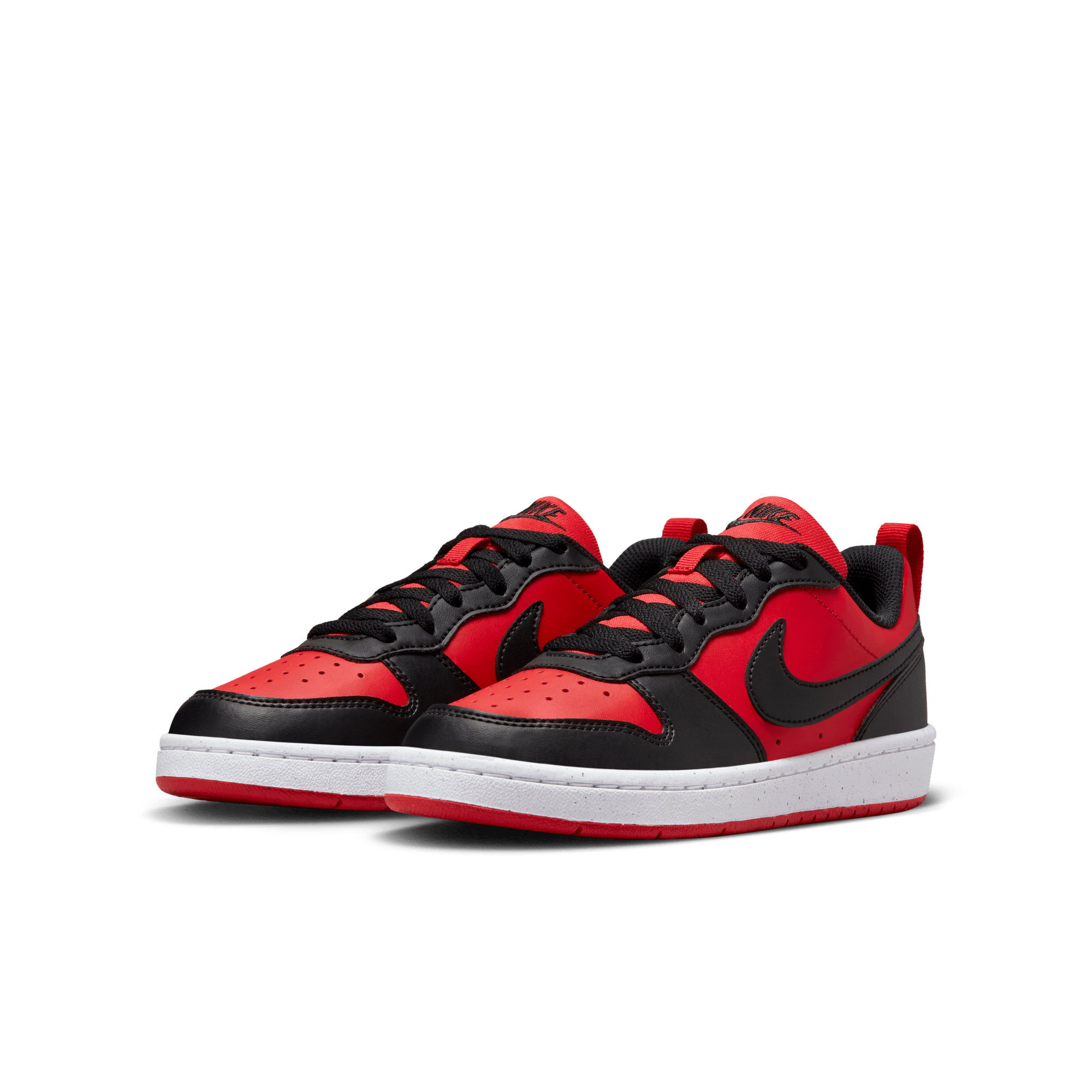 NIKE, J Court Borough Low Rec Gs