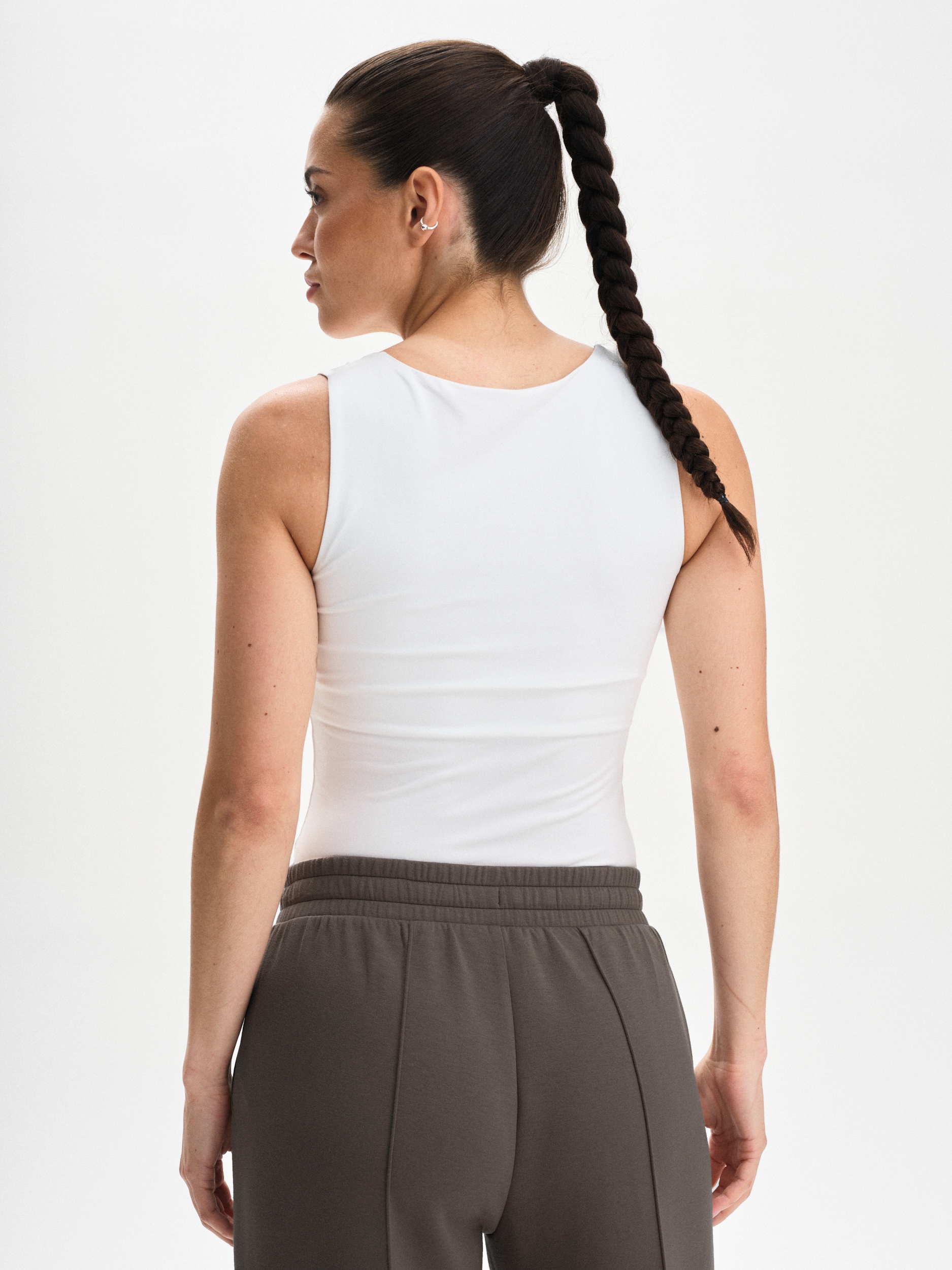 SOC, W Soft Square Singlet