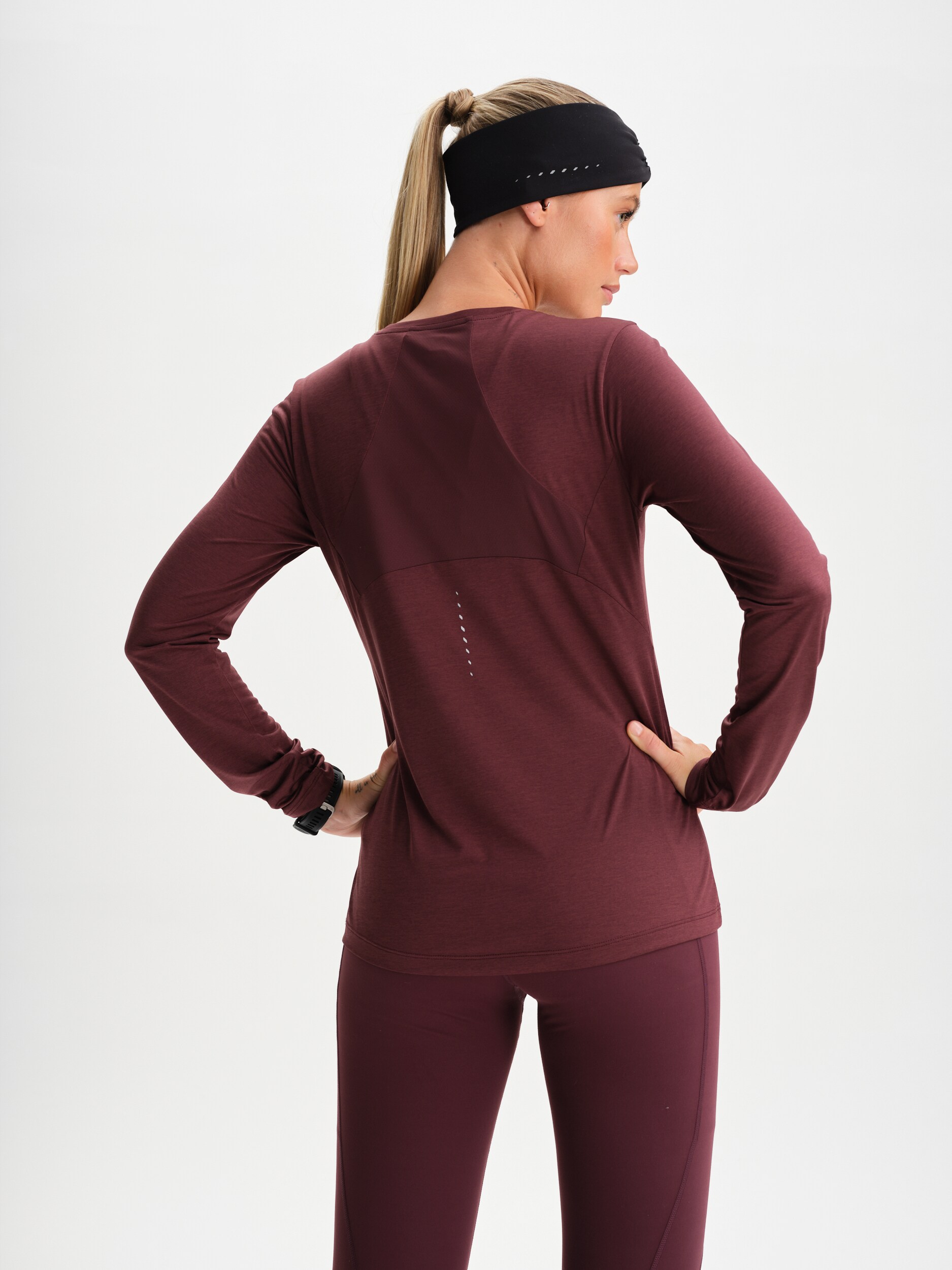 SOC, W Run Long Sleeve Top